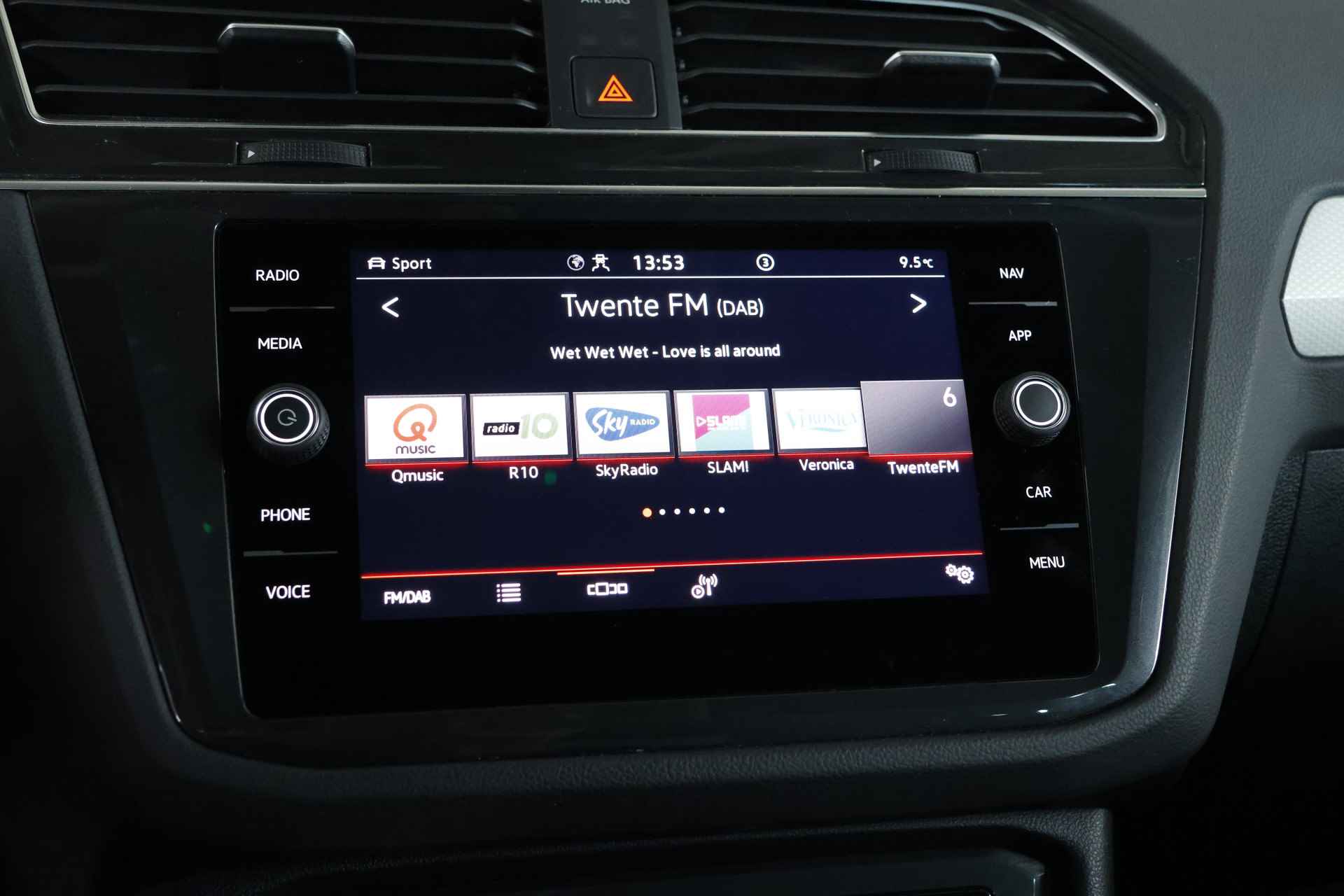 Volkswagen Tiguan 1.5 TSI Move / LED / Navi / CarPlay / Cam / ACC / DAB - 26/31