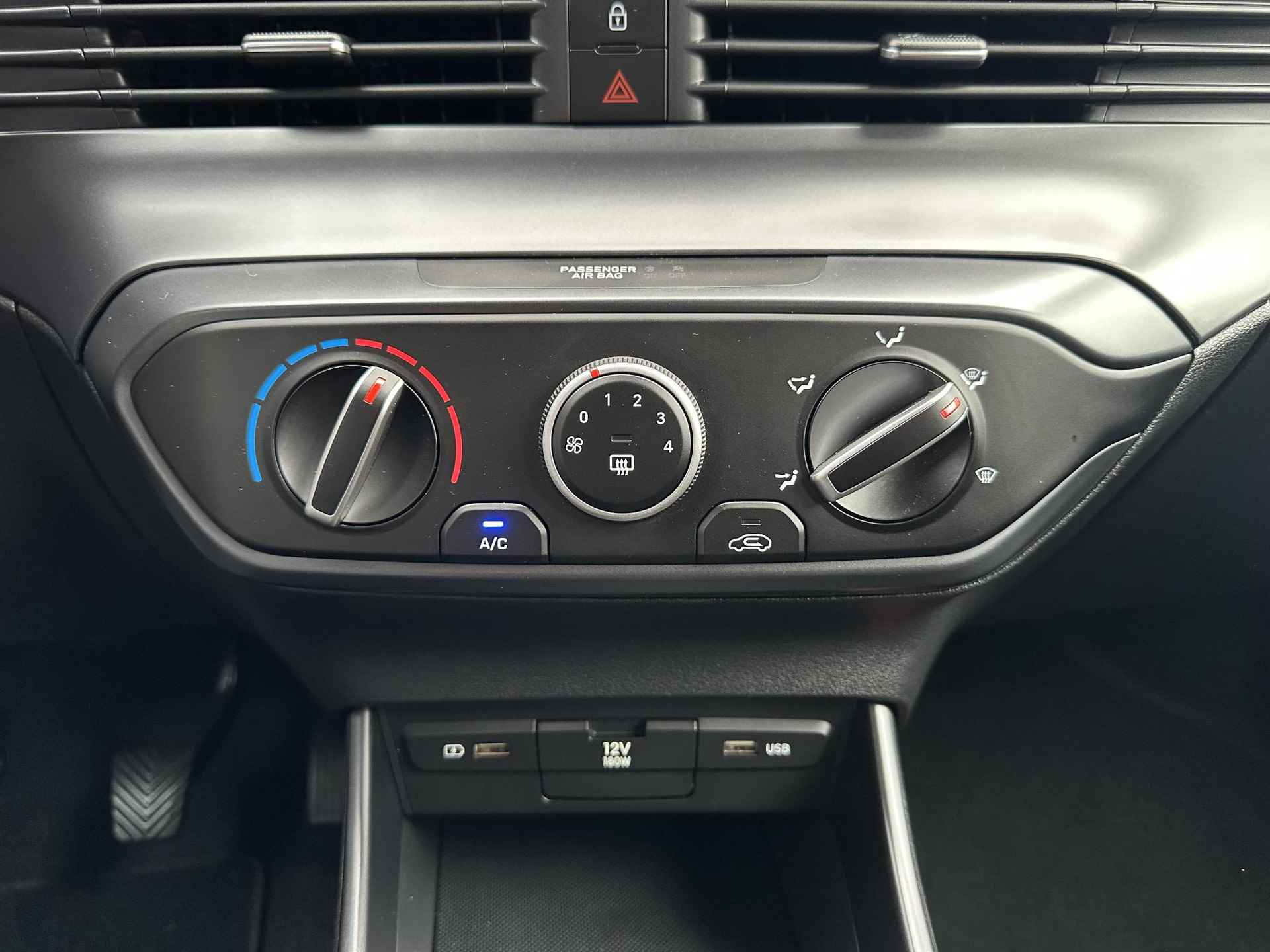 Hyundai i20 1.0 T-GDI Comfort / Trekhaak / Blindspot / Achteruitrij Camera / Apple Carplay & Android Auto / Cruise Control / - 13/37