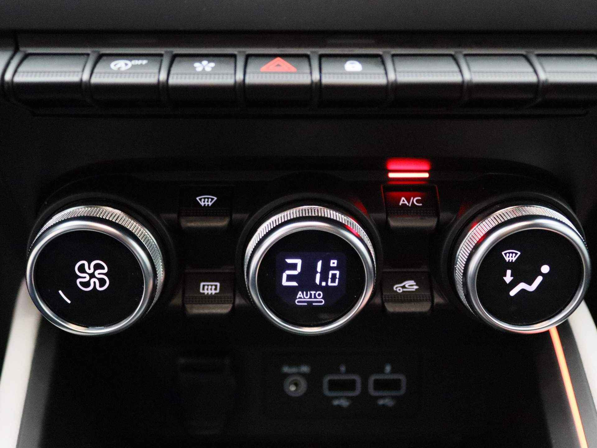 Renault Clio TCe 90pk Techno ALL-IN PRIJS! | Climate control | Navig | Parkeersensoren voor en achter - 14/39