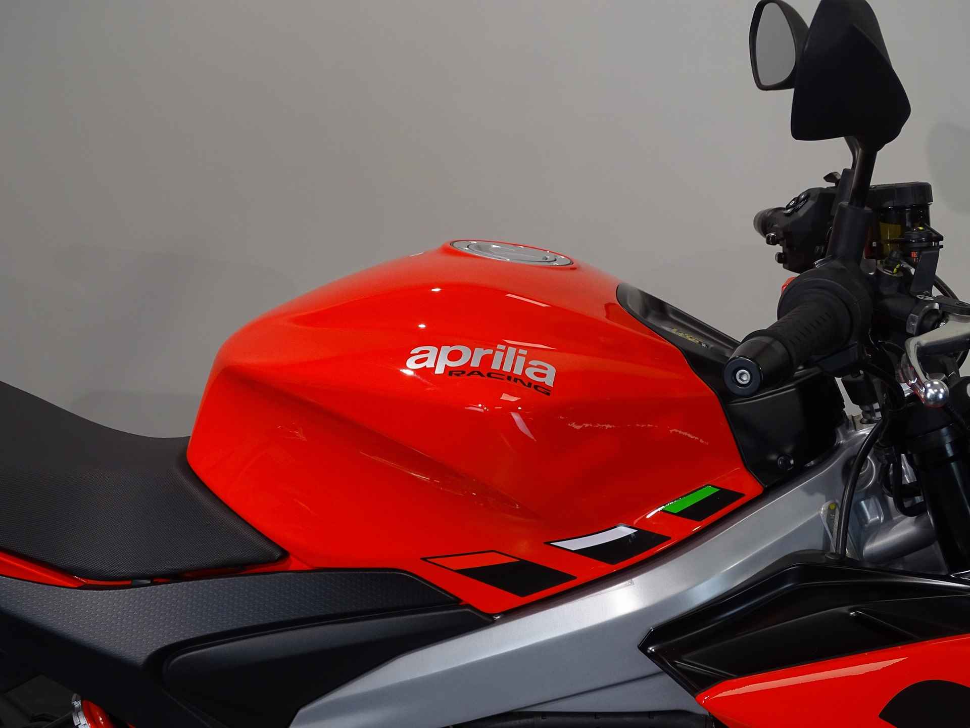 Aprilia TUONO 660 - 5/12