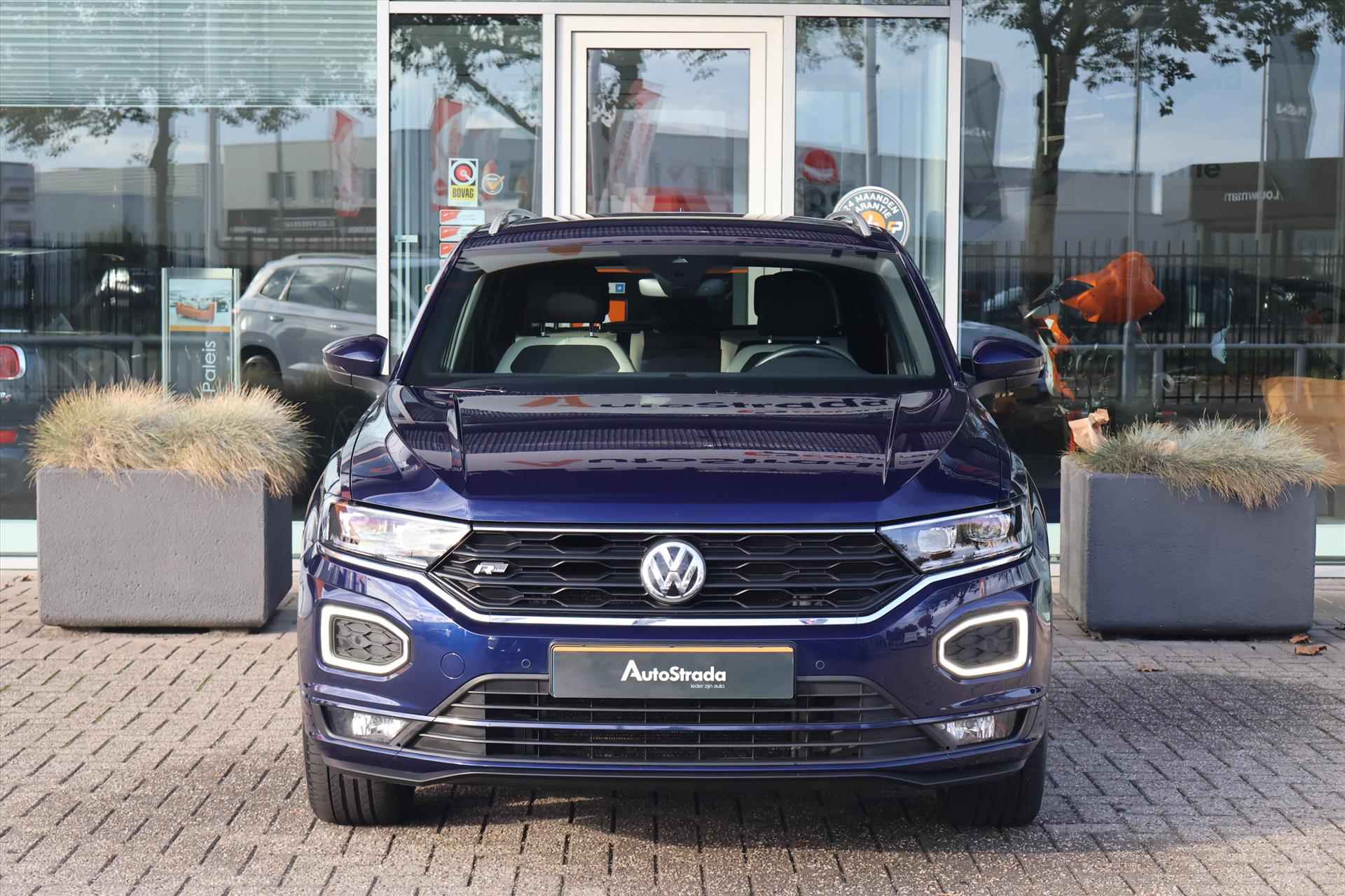 Volkswagen T-Roc 1.5 TSI R-Line 150pk | ACC | Carplay | Camera | Virtual | Sfeer | Navi | 1e Eigenaar - 32/41