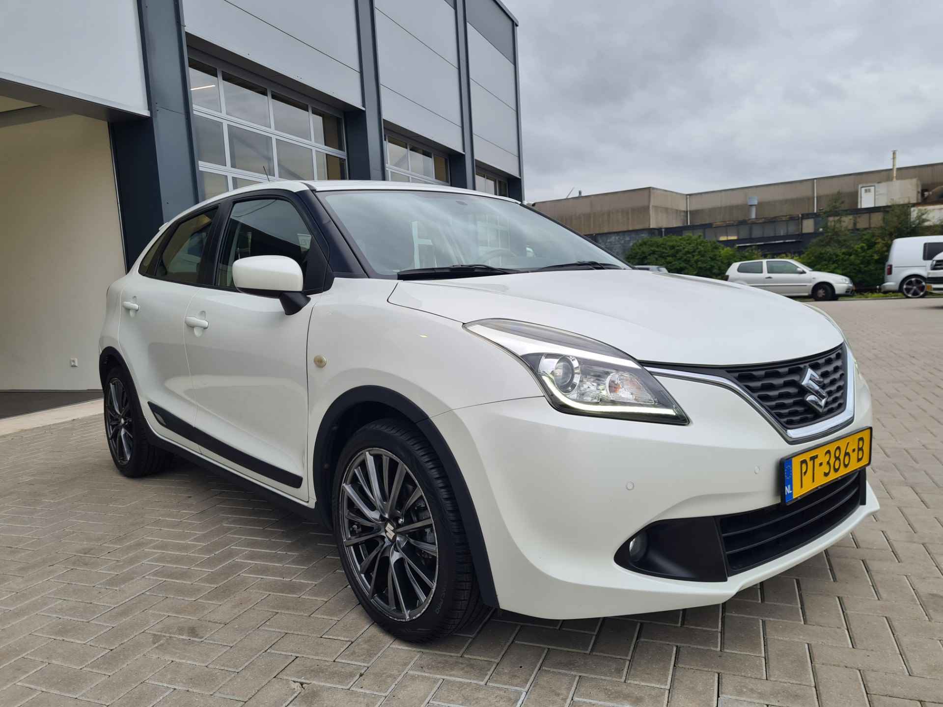 Suzuki Baleno 1.2 Exclusive - 6/16