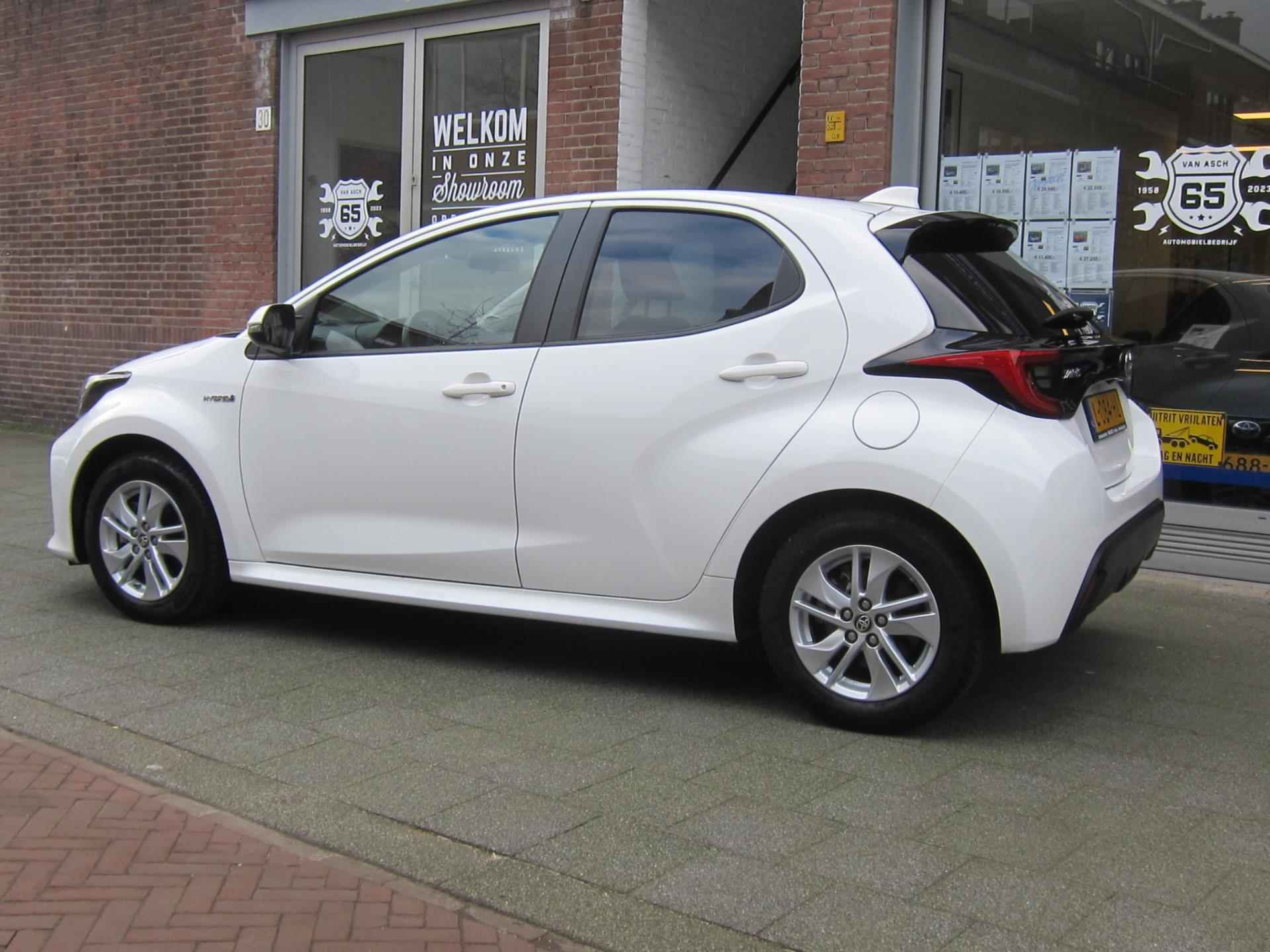 Toyota Yaris 1.5 Hybrid Dynamic All In Prijs Bovaggarantie - 5/28