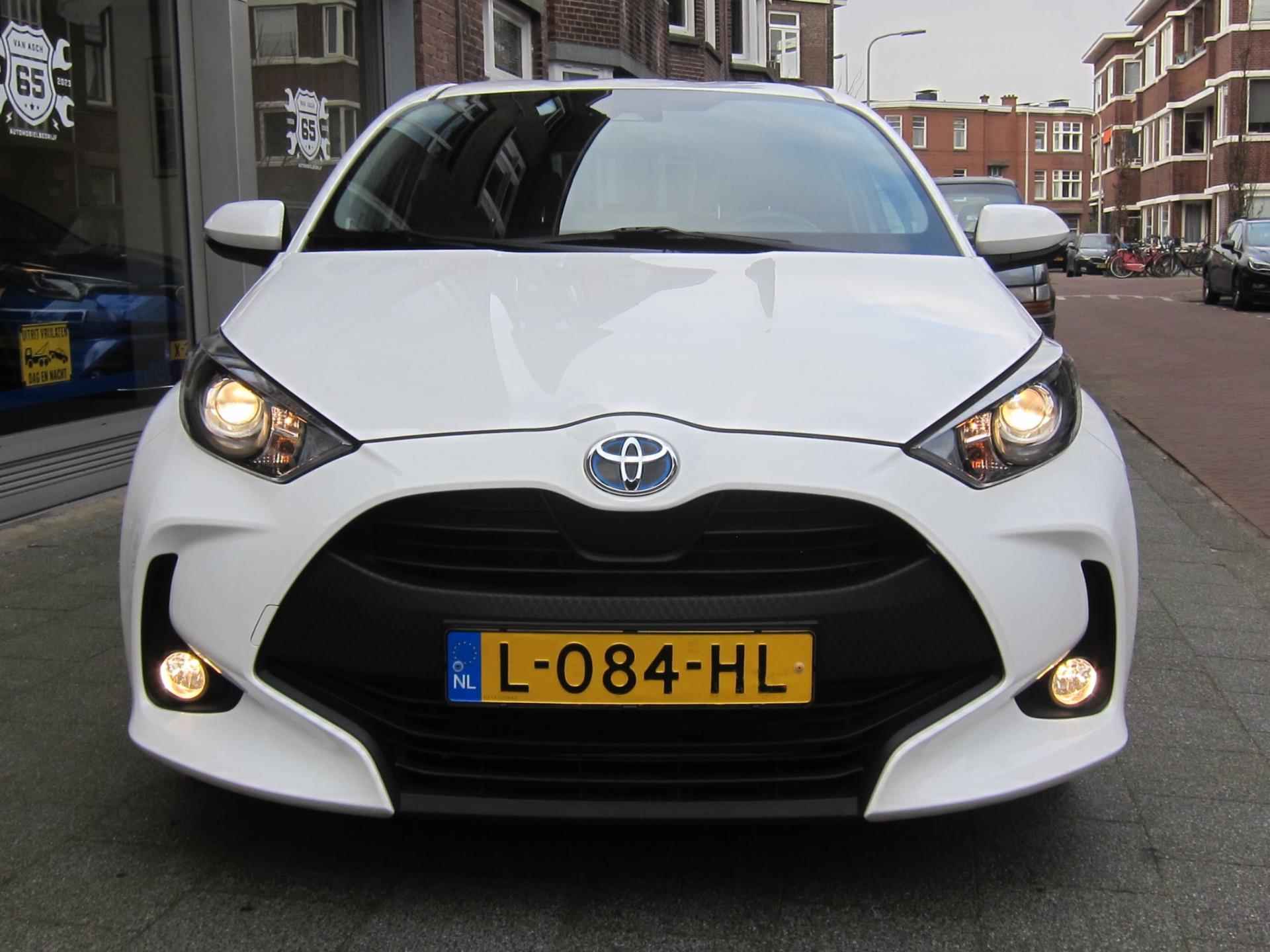 Toyota Yaris 1.5 Hybrid Dynamic All In Prijs Bovaggarantie - 8/28