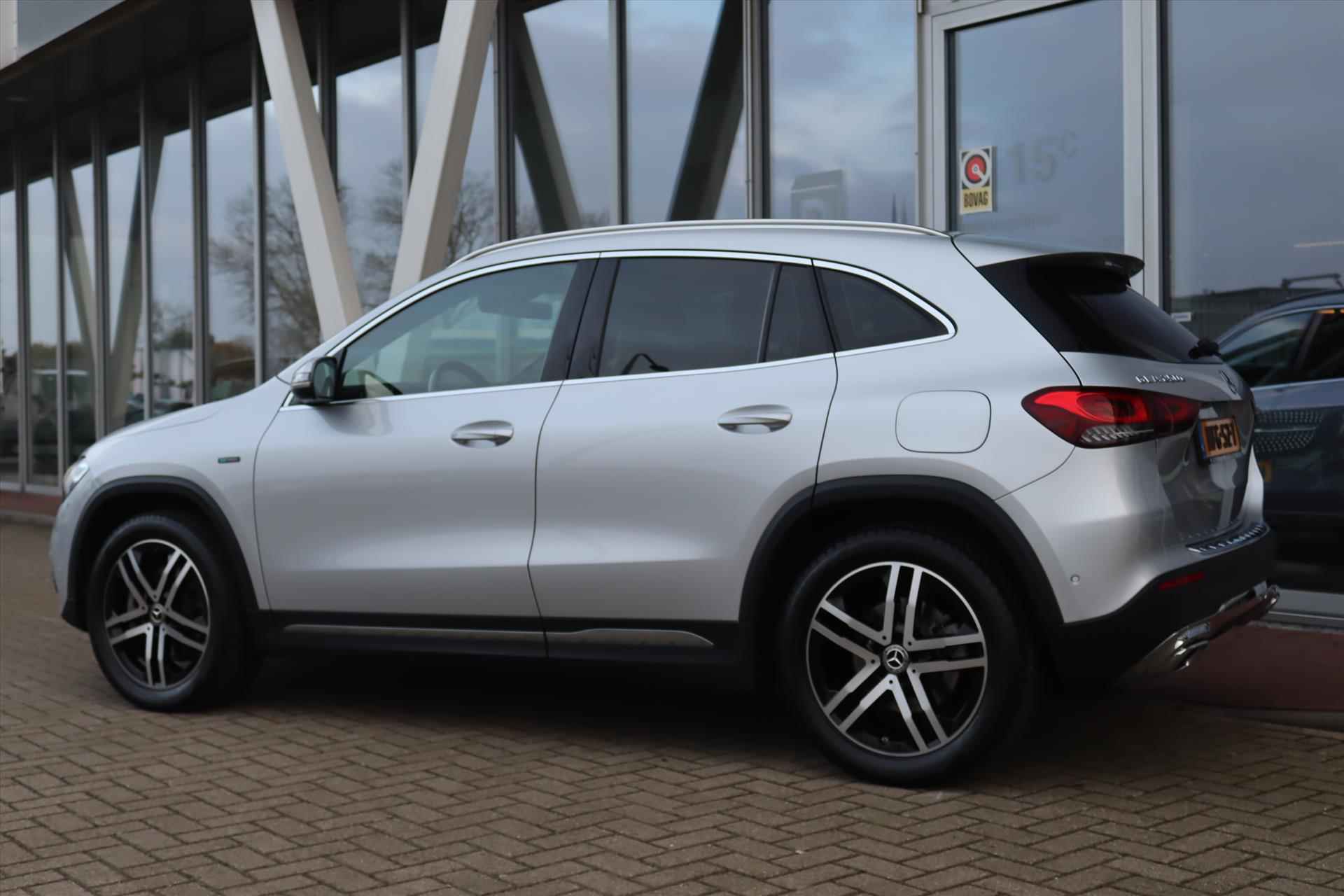 Mercedes GLA 250e 218PK AUTOMAAT STYLE Navi | Trekhaak | Adapt.Cruise | Widescreen | Sfeerverl. | Electr.Klep | Camera | Led | Carplay | 19 Inch Lm | - 3/68