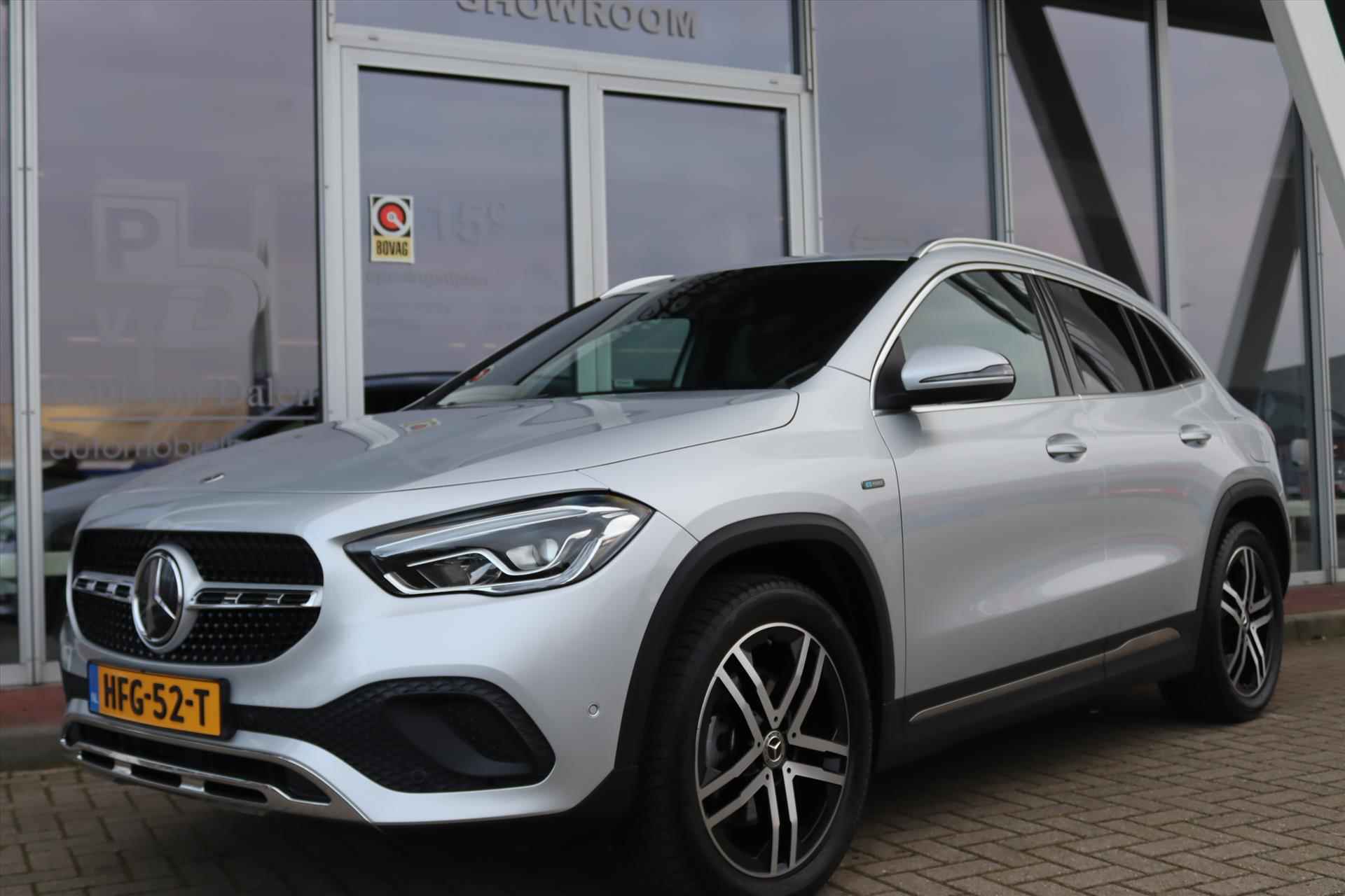 Mercedes GLA 250e 218PK AUTOMAAT STYLE Navi | Trekhaak | Adapt.Cruise | Widescreen | Sfeerverl. | Electr.Klep | Camera | Led | Carplay | 19 Inch Lm | - 46/68