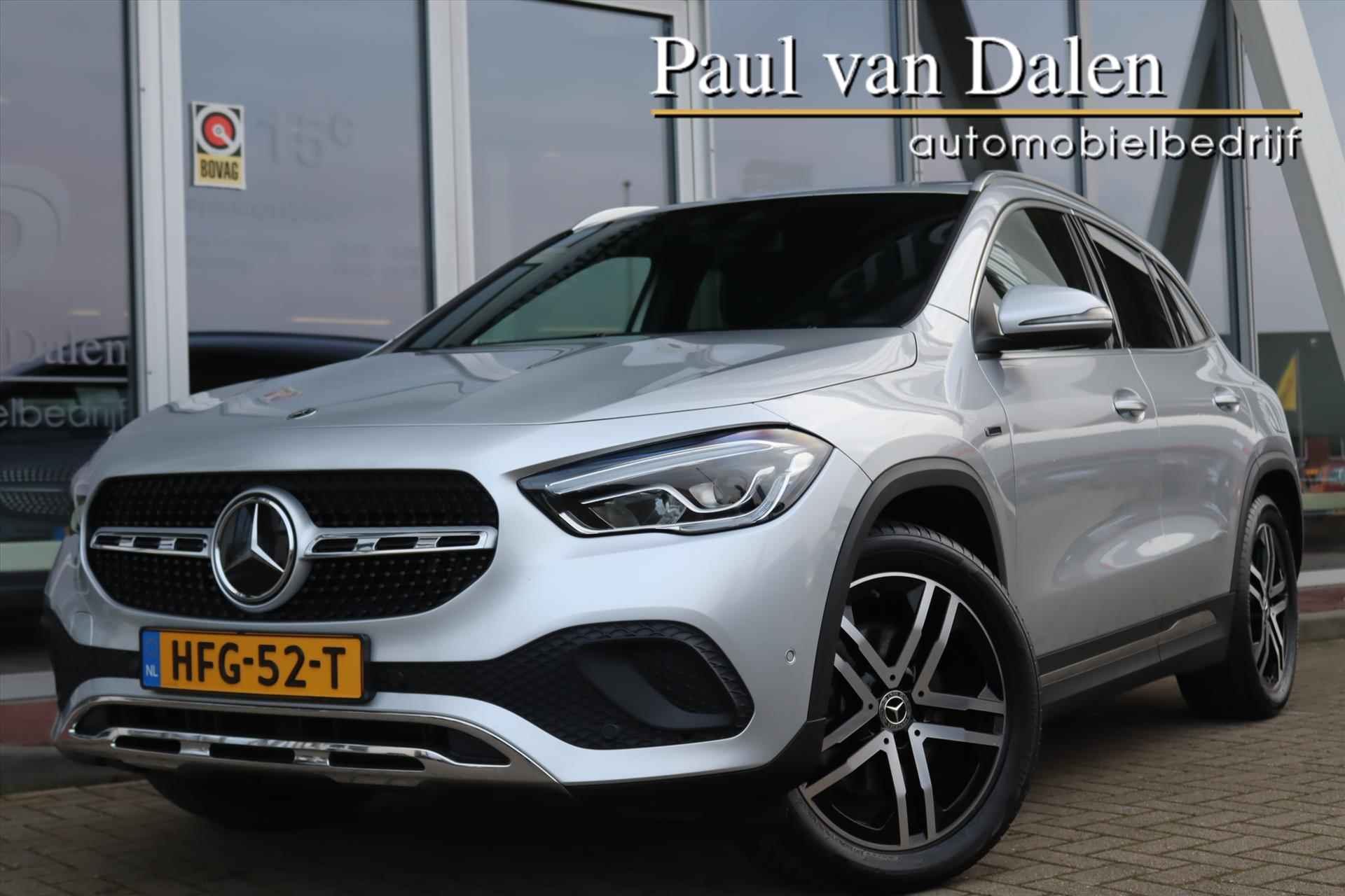 Mercedes GLA 250e 218PK AUTOMAAT STYLE Navi | Trekhaak | Adapt.Cruise | Widescreen | Sfeerverl. | Electr.Klep | Camera | Led | Carplay | 19 Inch Lm | - 55/68