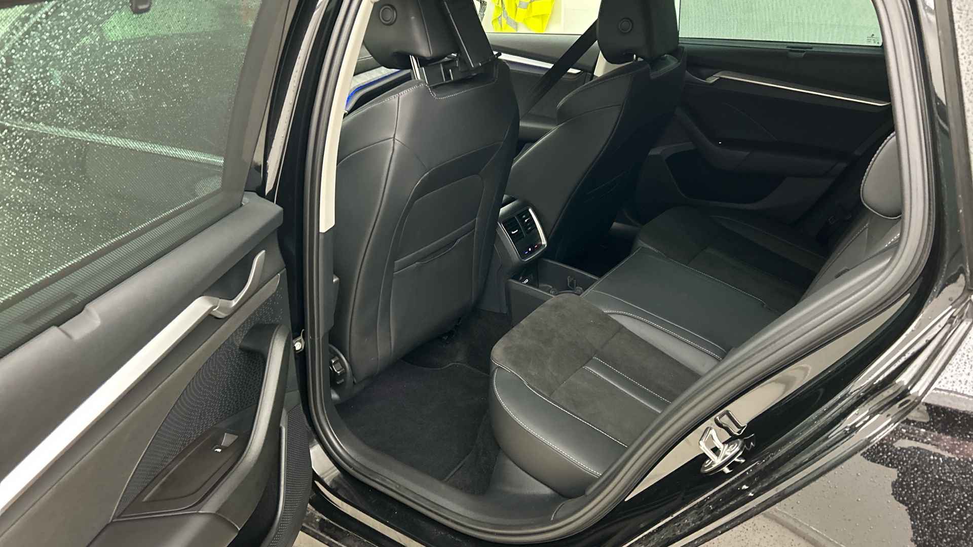 Škoda Octavia Combi 1.5 TSI MHEV Business Edition Plus | LED Matrix | Lounge Interieur | Chrome pakket | Stuurverwarming | Navi 13inch | Wireless App-connect - 5/22