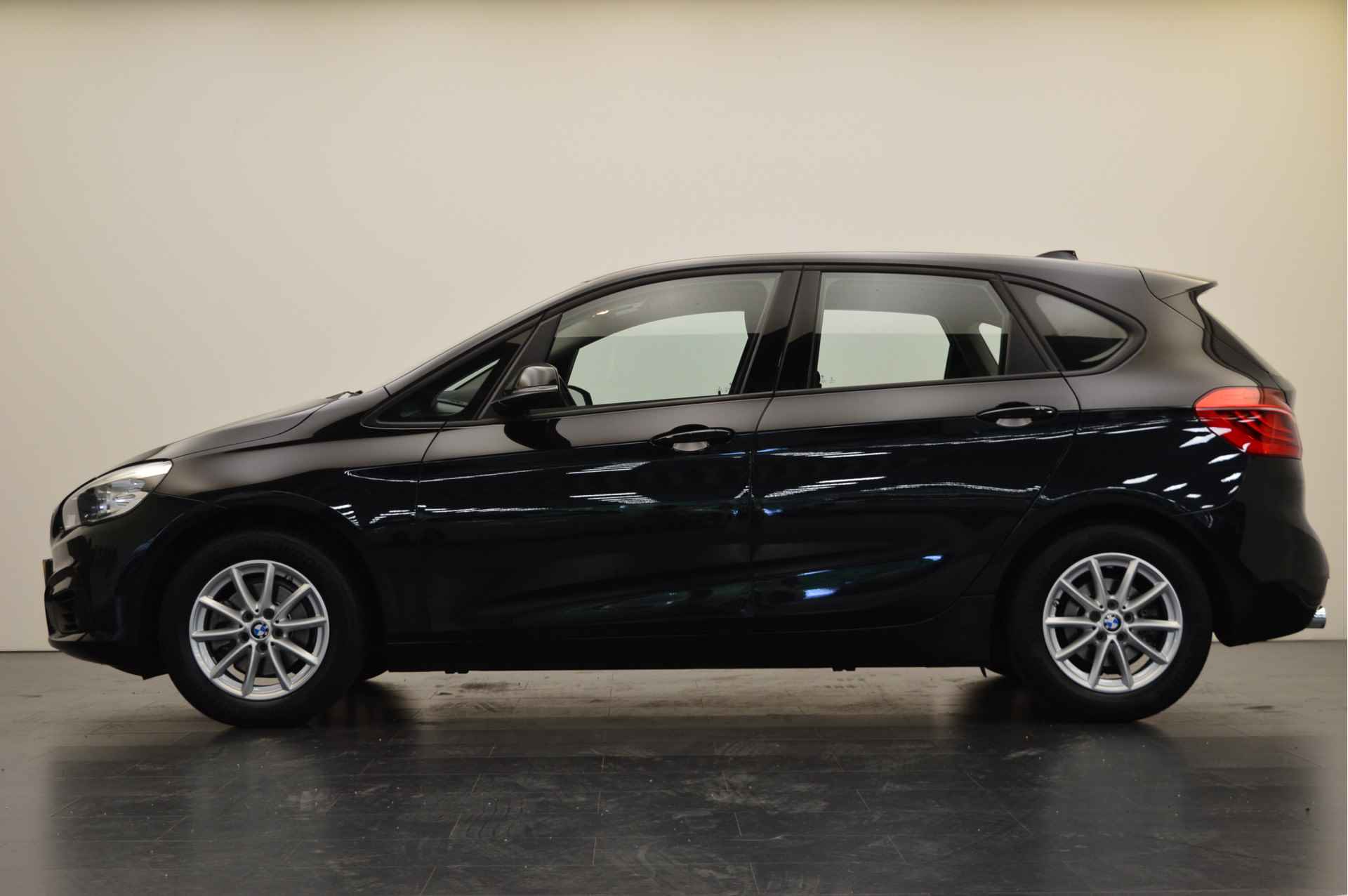 BMW 2 Serie Active Tourer 218i Executive Automaat / LED / Cruise Control / Navigatie / PDC achter / Multifunctioneel stuurwiel - 3/23