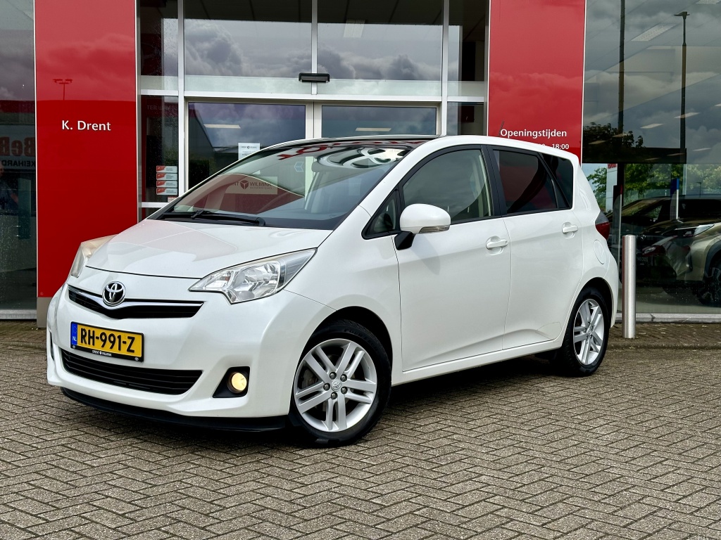 Toyota Verso-S 1.3 VVT-i Dynamic | Trekhaak | Panoramadak