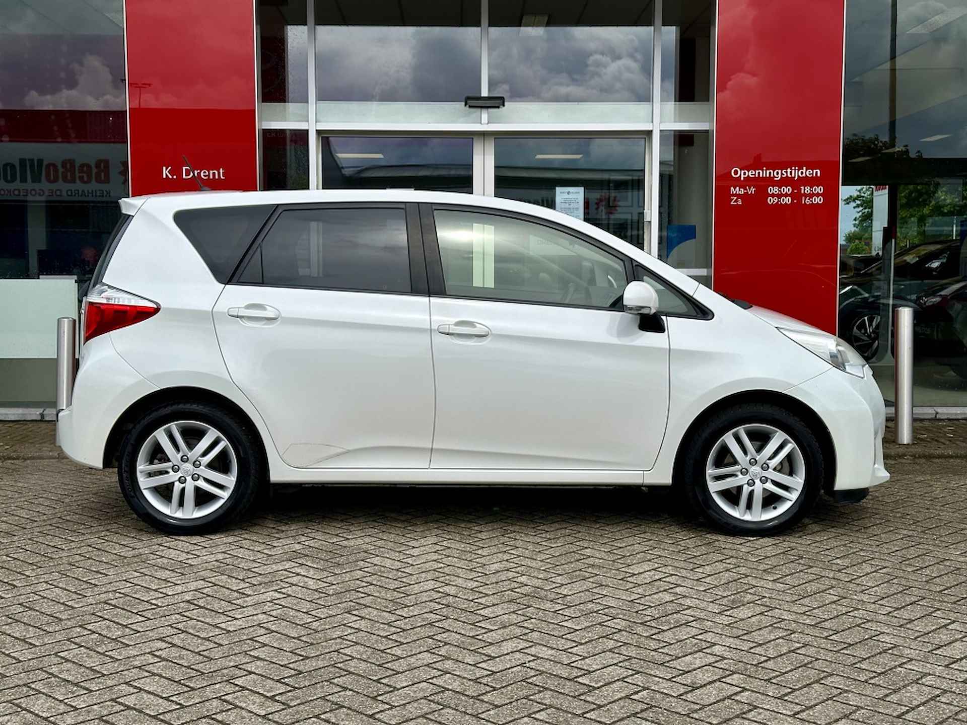 Toyota Verso-S 1.3 VVT-i Dynamic | Trekhaak | Panoramadak - 7/29