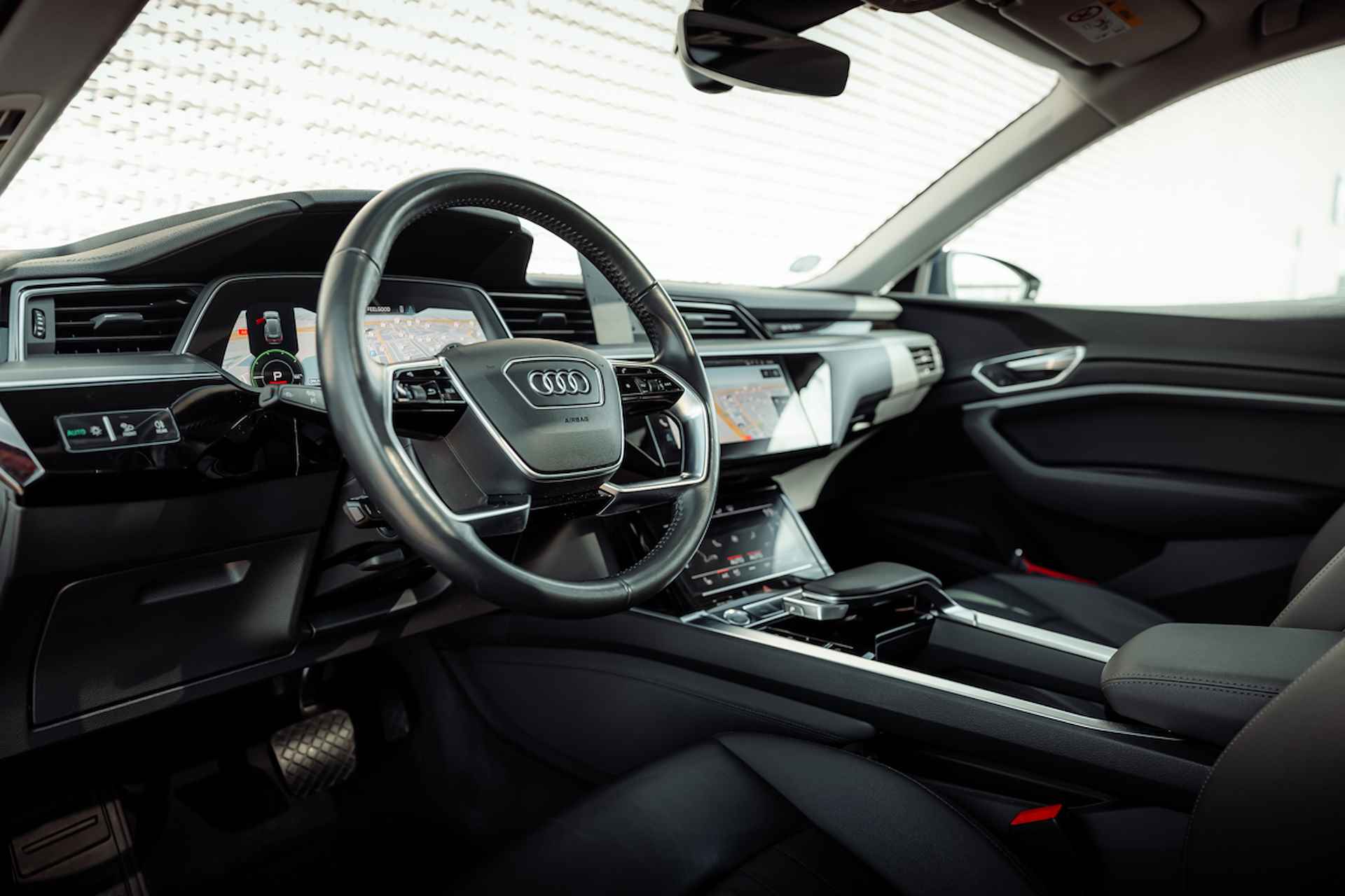 Audi e-tron 50 quattro Launch edition plus 71 kWh | Panoramadak | Leder | Memory | 20" LM velgen - 18/35