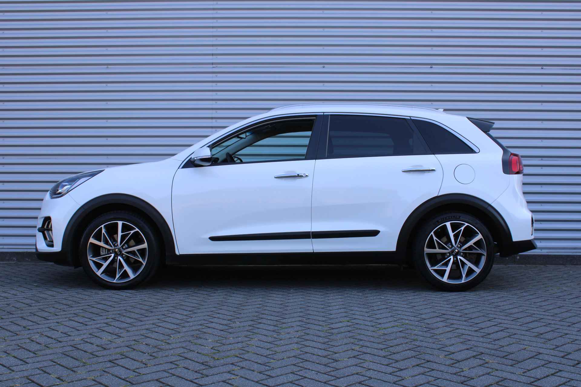 Kia Niro 1.6 GDi Hybrid Edition | Navi | Airco | Cruise | 18" LM | Pano | Trekhaak | - 7/36