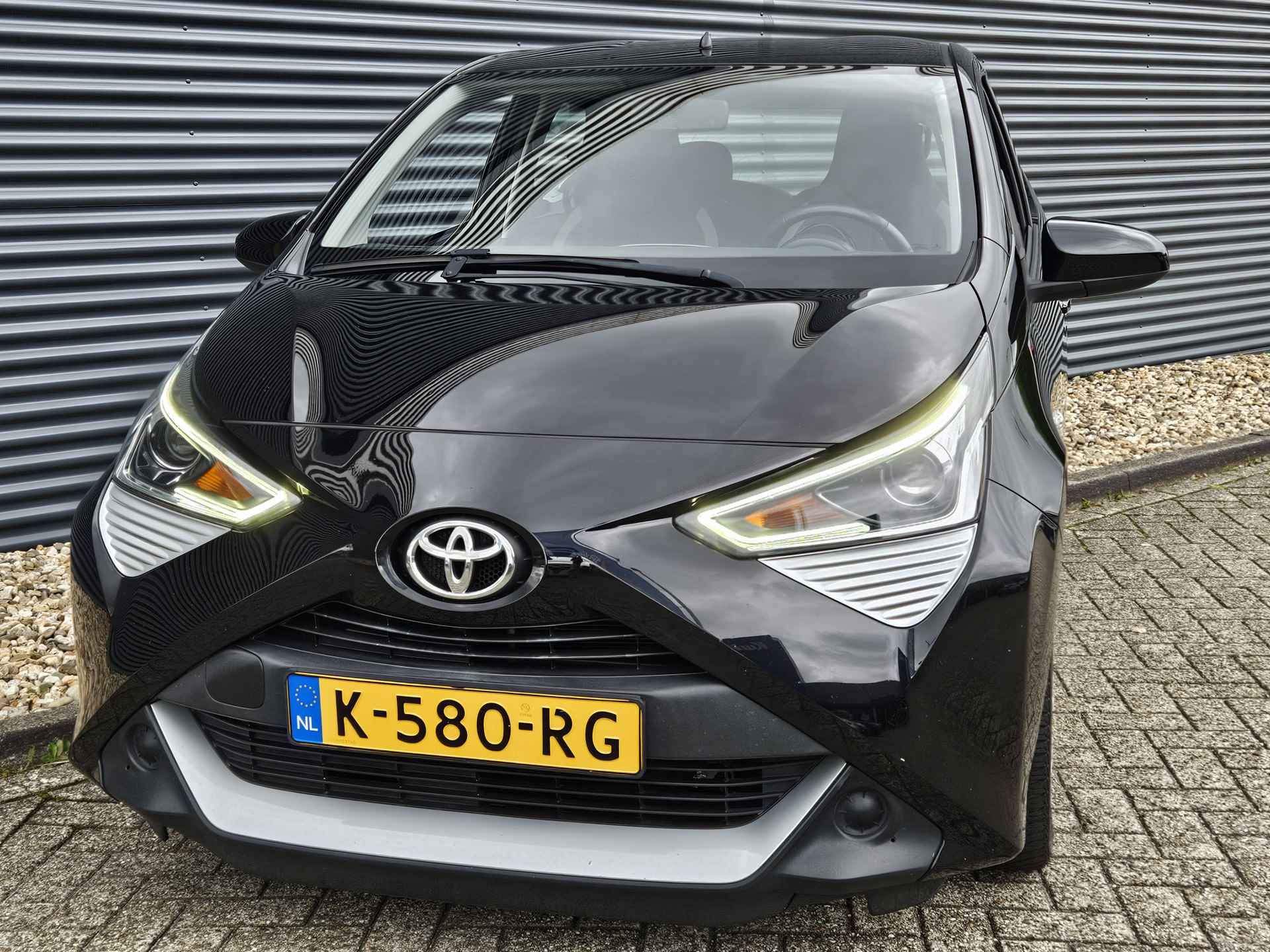 Toyota Aygo 1.0 VVT-i x-play | Camera | Airco | Apple Carplay - 12/38