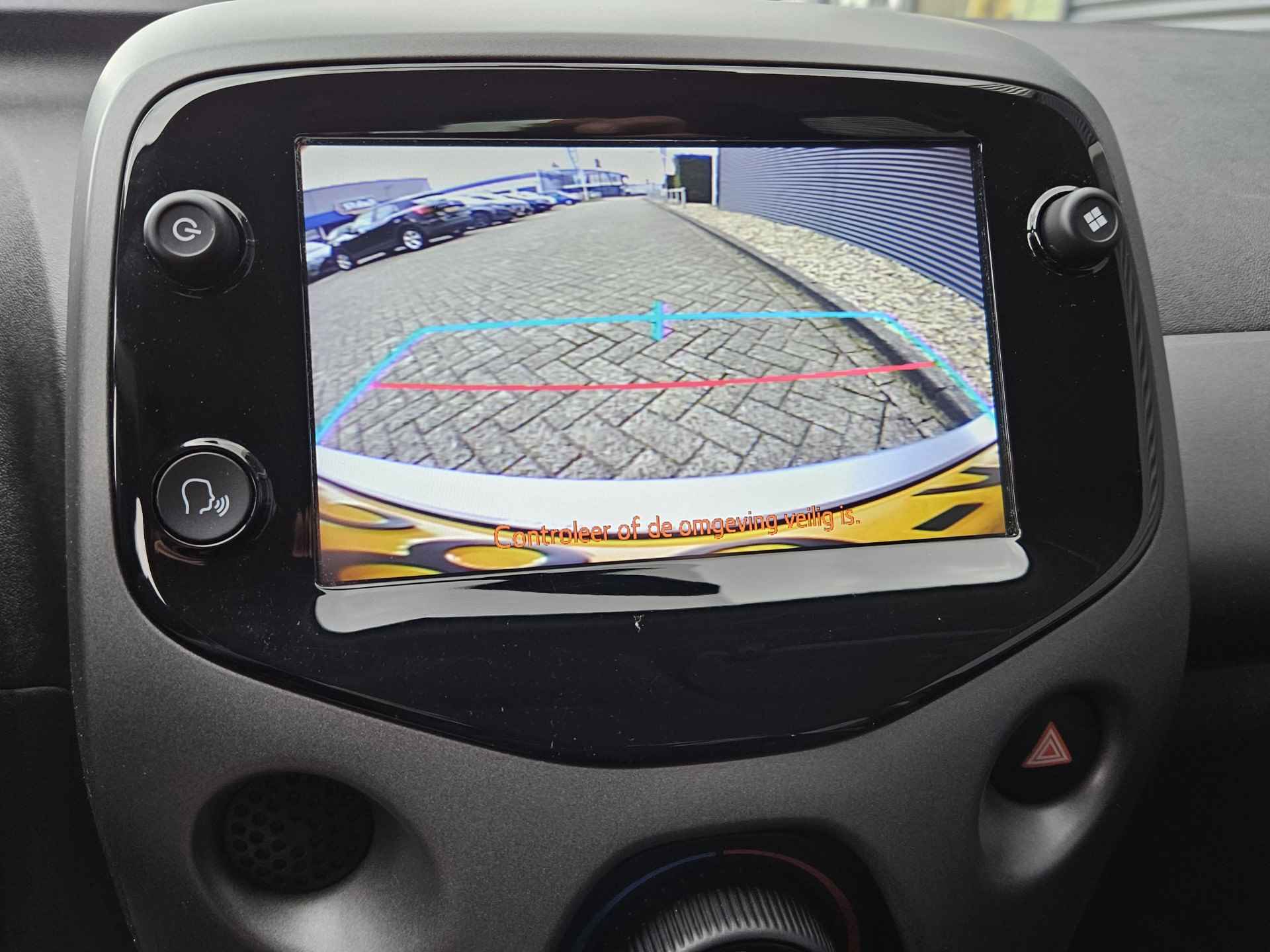 Toyota Aygo 1.0 VVT-i x-play | Camera | Airco | Apple Carplay - 19/38