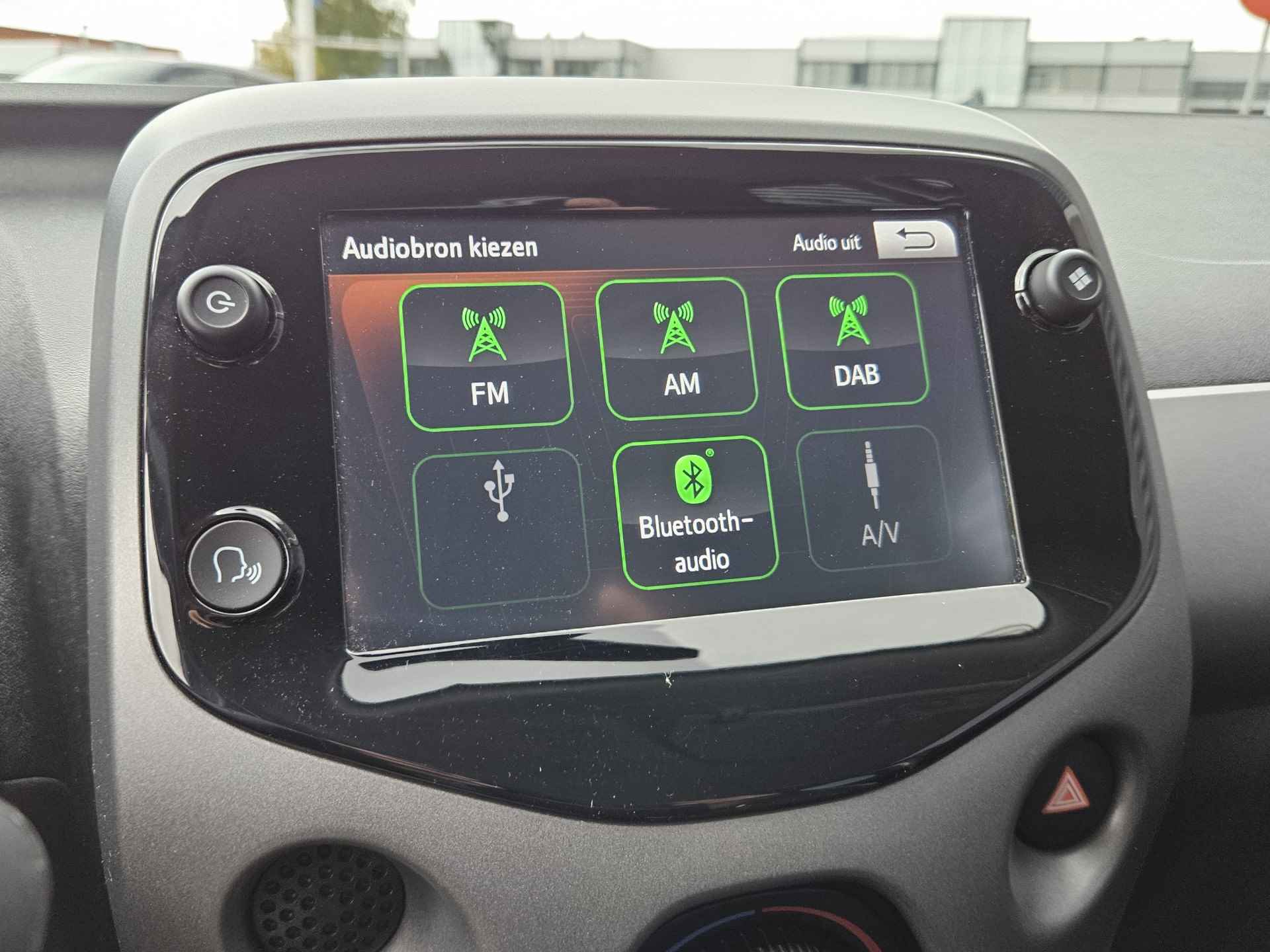 Toyota Aygo 1.0 VVT-i x-play | Camera | Airco | Apple Carplay - 20/38