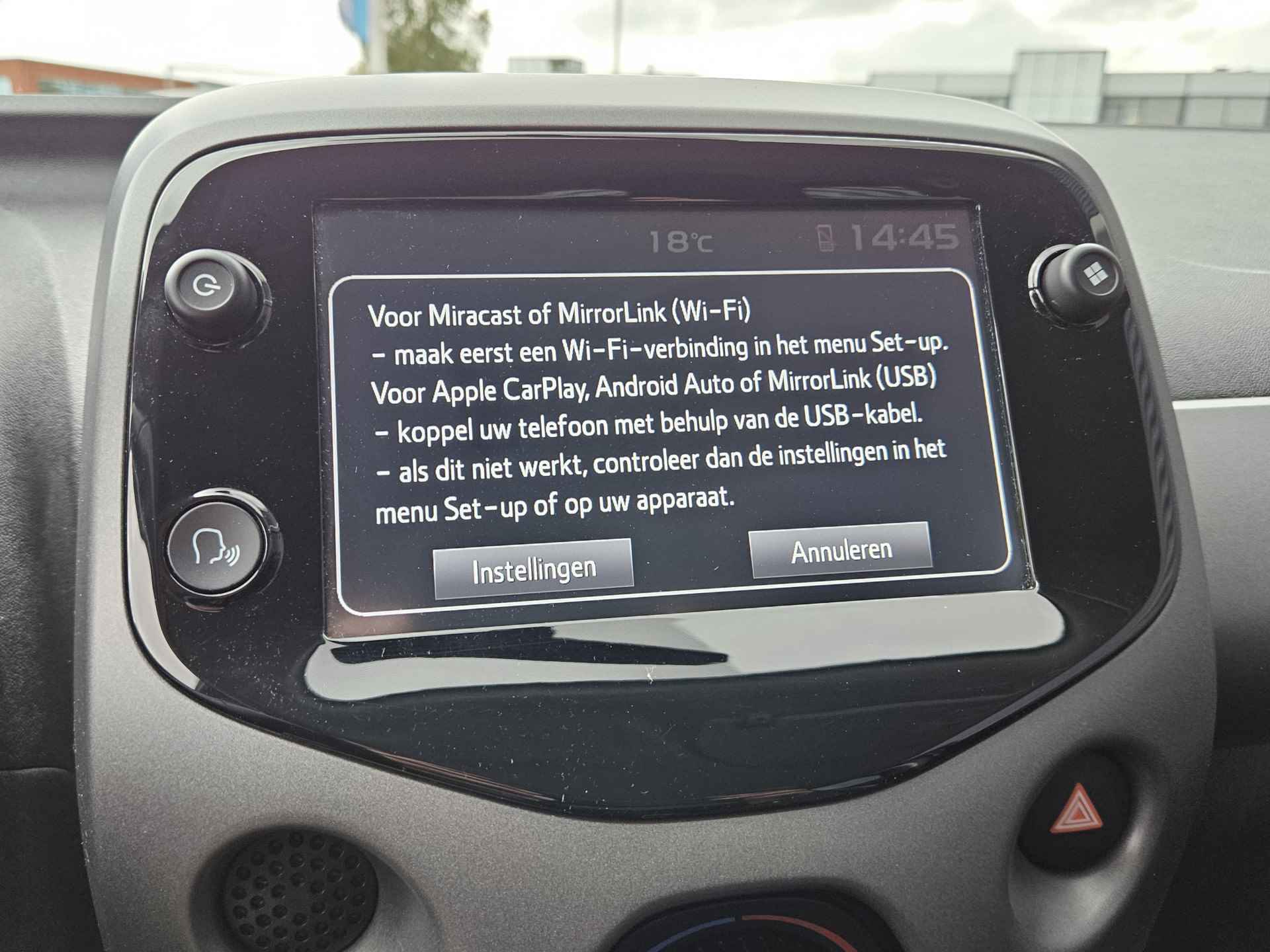 Toyota Aygo 1.0 VVT-i x-play | Camera | Airco | Apple Carplay - 23/38