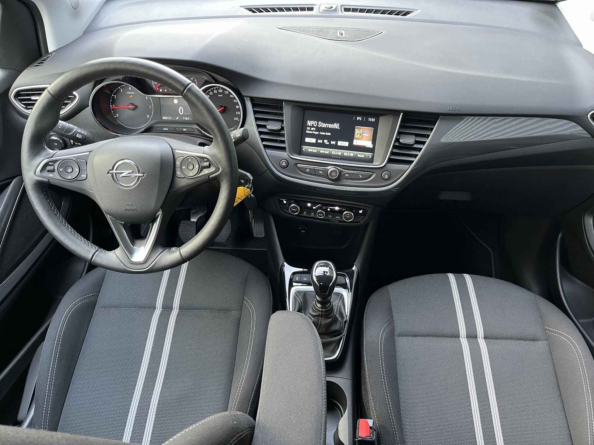 Opel Crossland 1.2 Turbo 110pk Elegance |ALL SEASON BANDEN|VERWARMDE VOORRUIT|STOEL- EN STUURVERWARMING|APPLE CARPLAY & ANDROID AUTO|ISOFIX| - 17/51