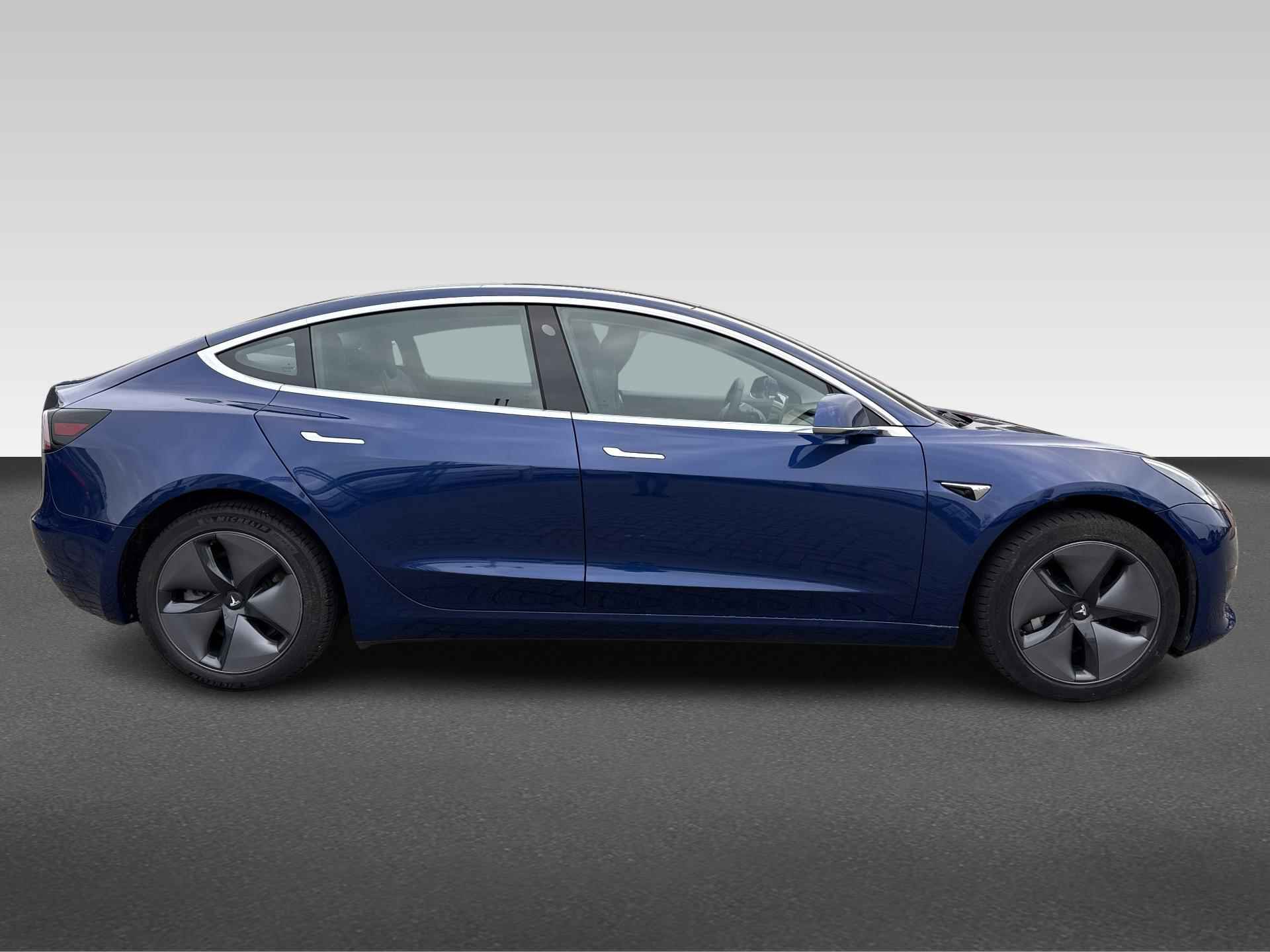 Tesla Model 3 Standard RWD Plus 60 kWh - 6/22