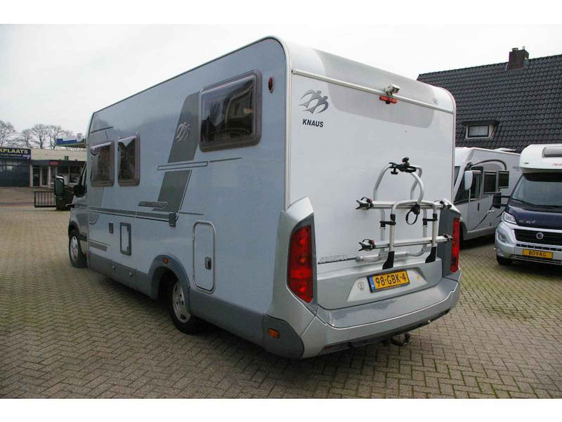 Knaus Sport Silver Line 650 TI Dwarsbed, Top indeling. - 5/16