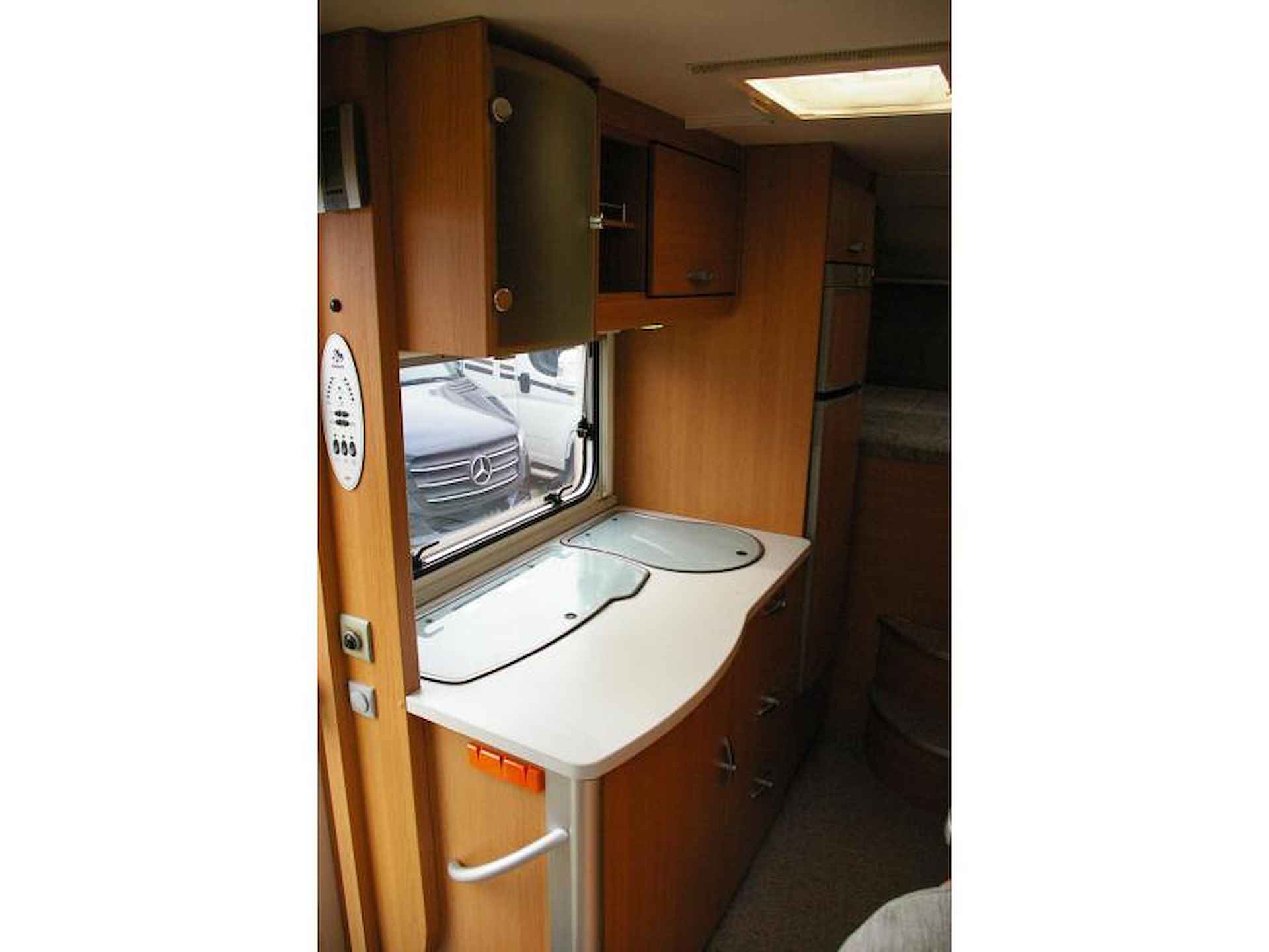 Knaus Sport Silver Line 650 TI Dwarsbed, Top indeling. - 12/16