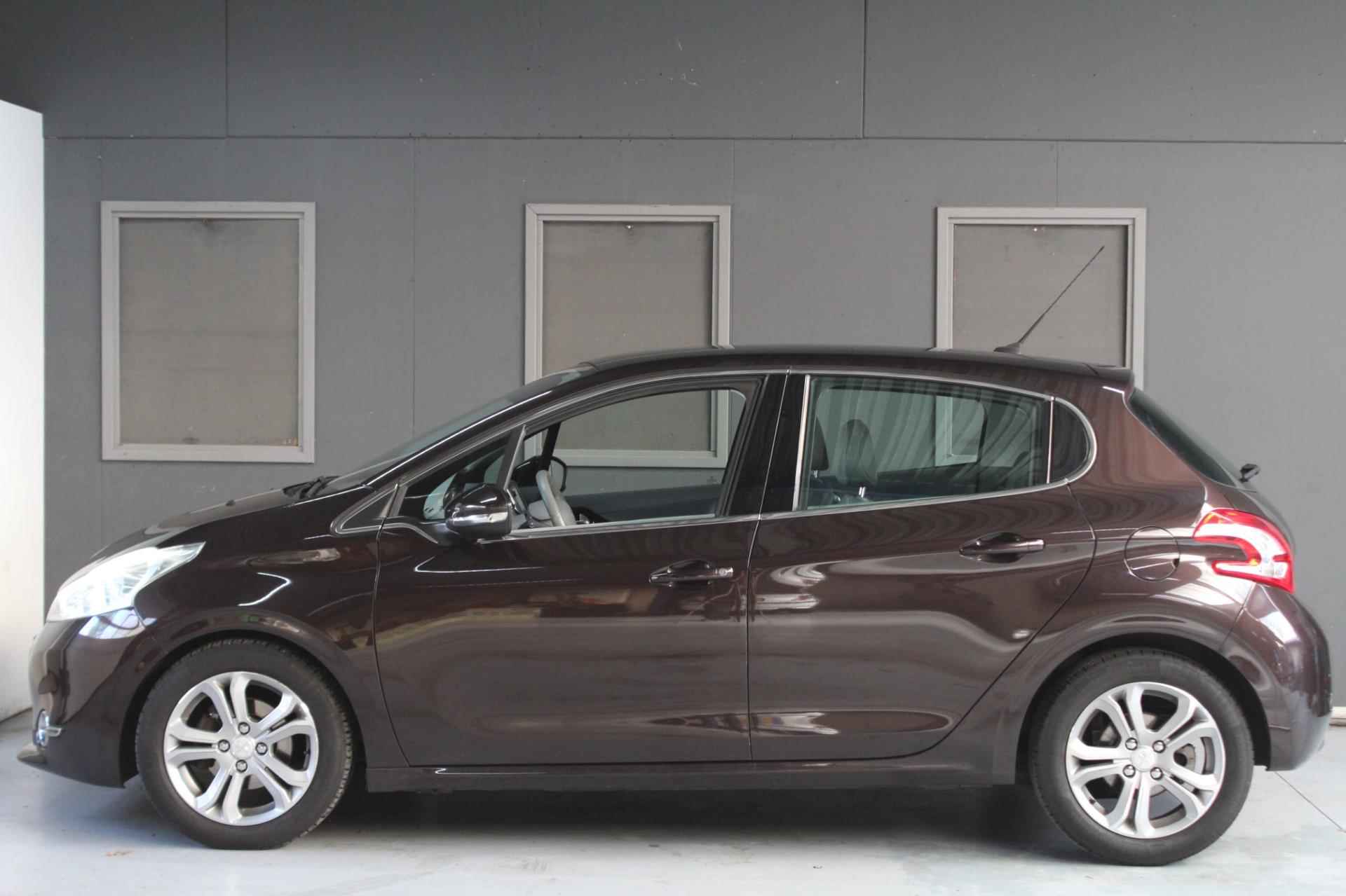 Peugeot 208 1.6 VTi Intuïtive - 7/19