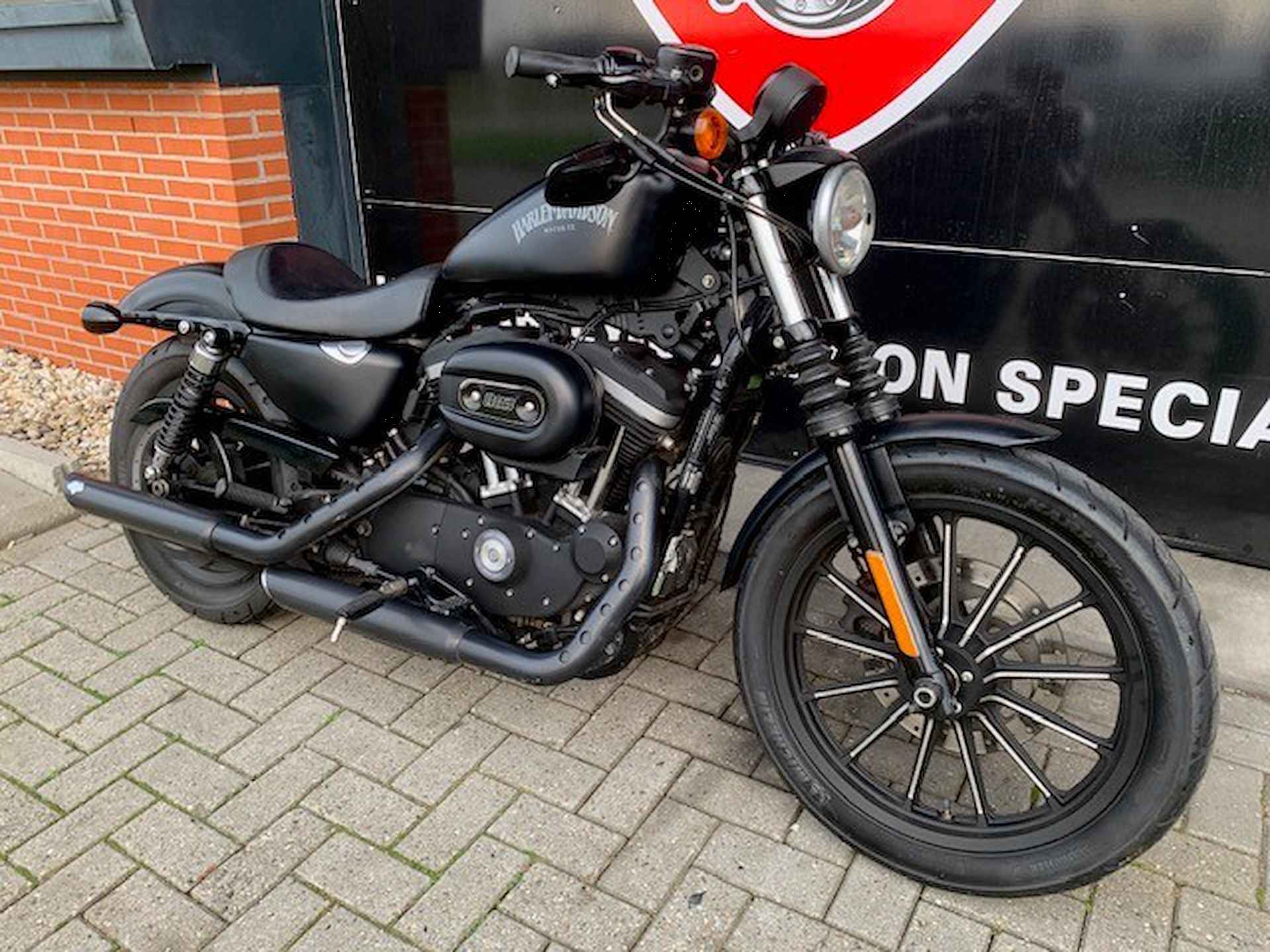 Harley-Davidson XL883N IRON SPORTSTER 883 - 4/8