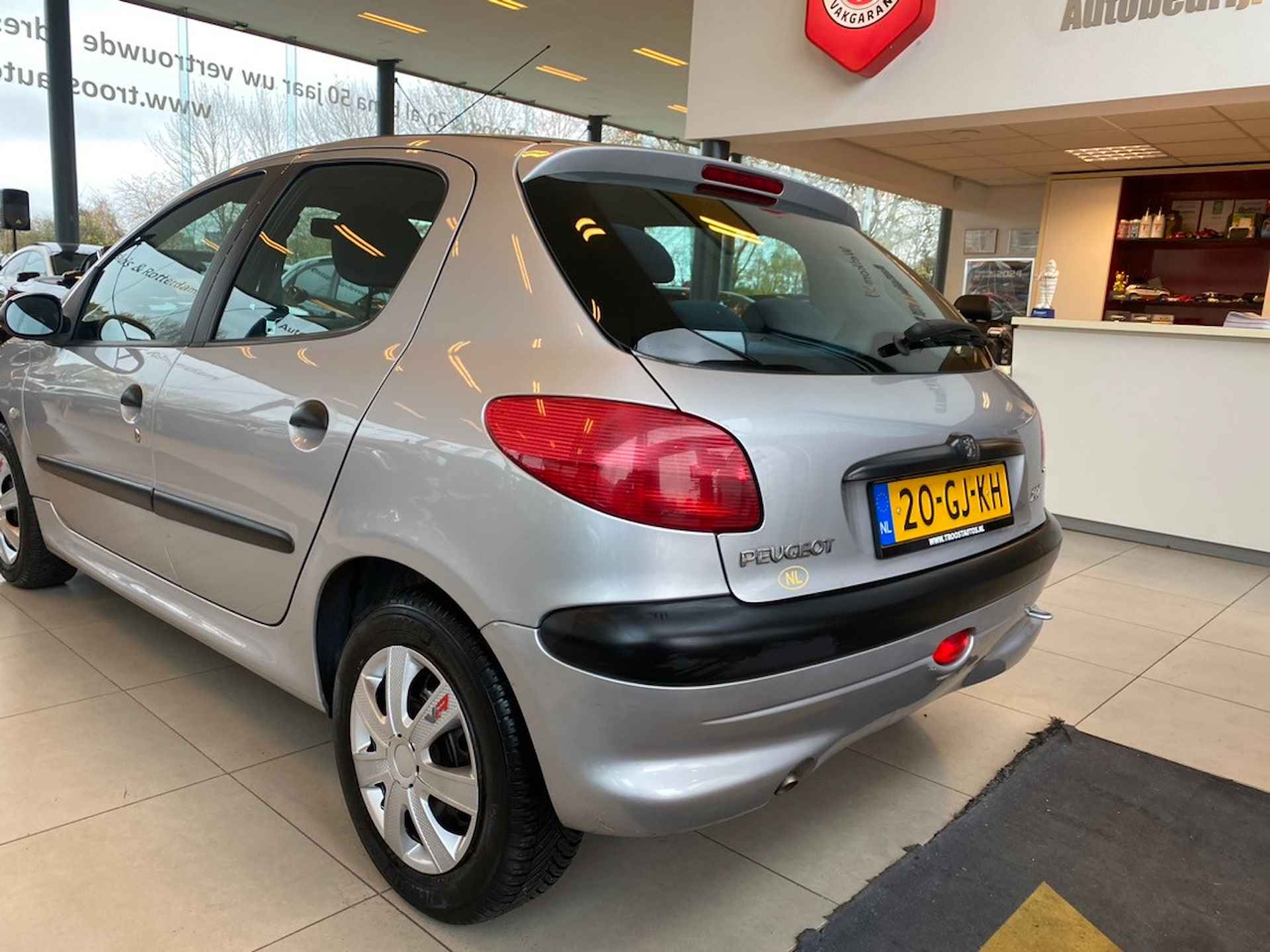 Peugeot 206 1.4 XT 5 Deurs,5 Zits,Elektrischpakket,Stuurbekrachting,Lagekilometerstand - 6/22