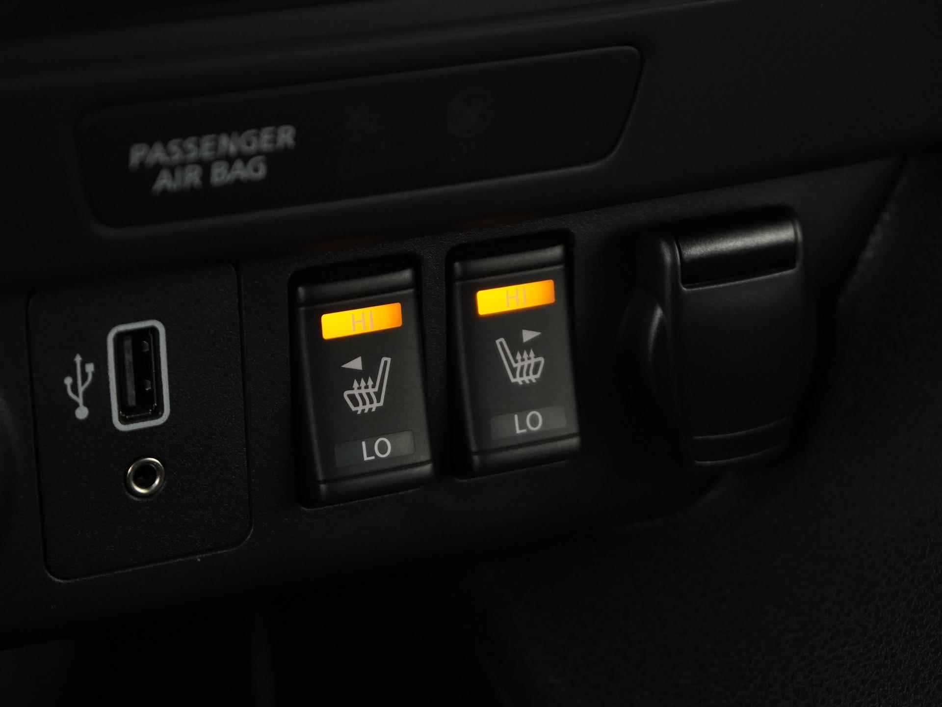 Nissan Leaf Acenta 40 kWh 15.895 na subsidie | Camera | Carplay | Blind spot | Winter pakket |  Zondag Open! - 25/35
