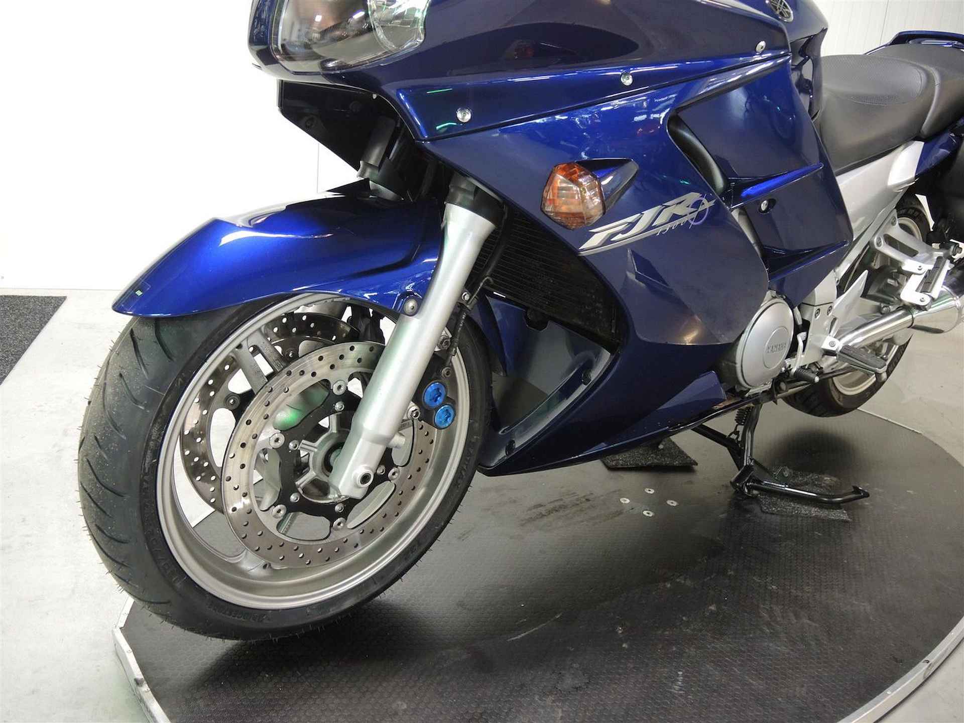 Yamaha FJR 1300 - 2006 - 4/12