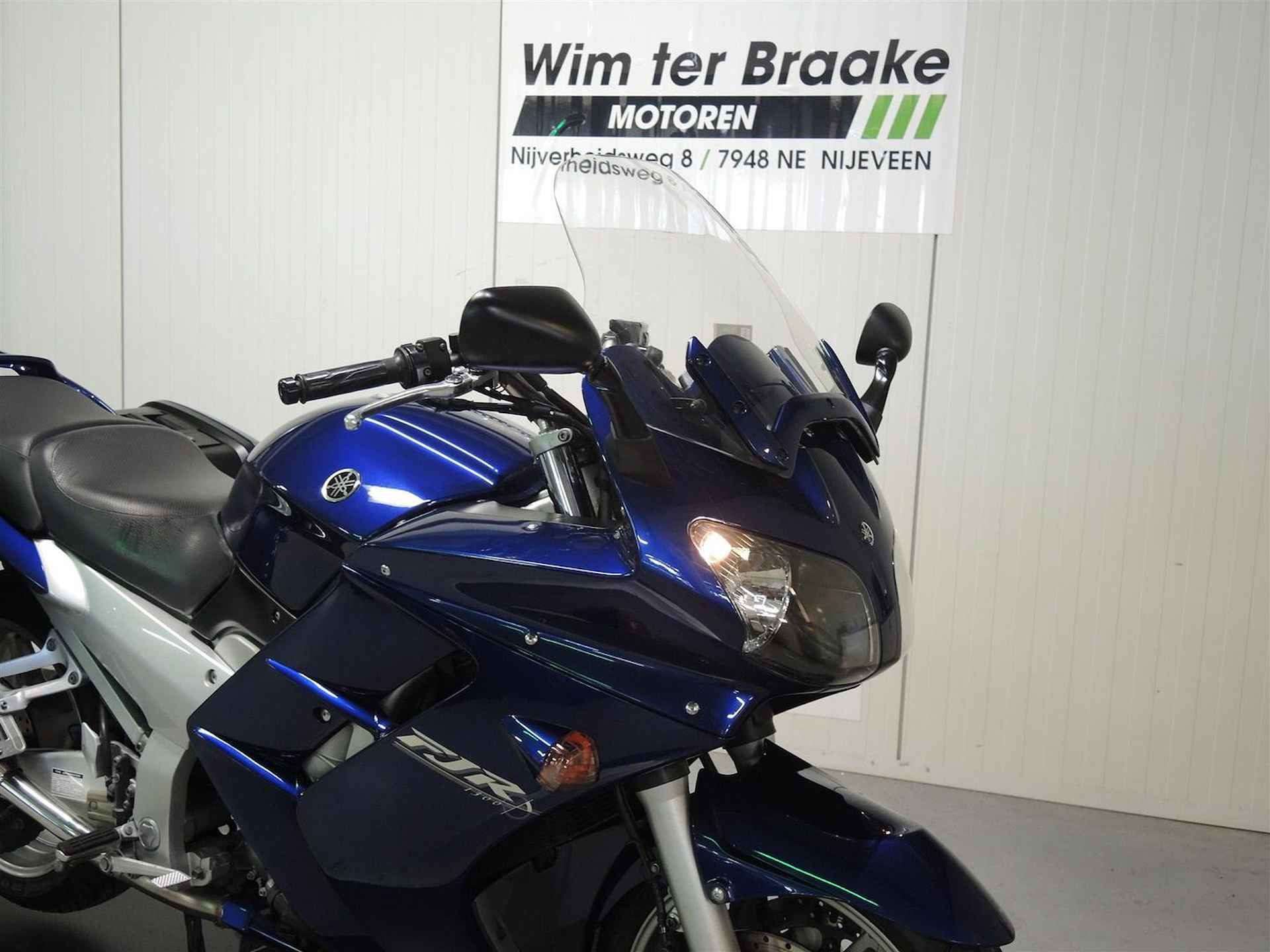 Yamaha FJR 1300 - 2006 - 9/12