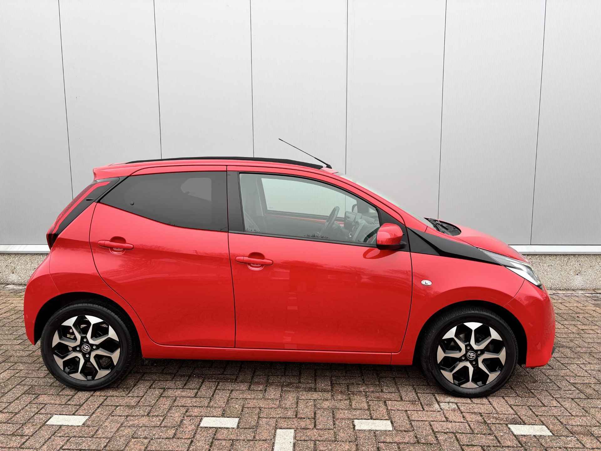 Toyota Aygo 1.0 VVT-i x-joy cabrio Automaat - 7/39