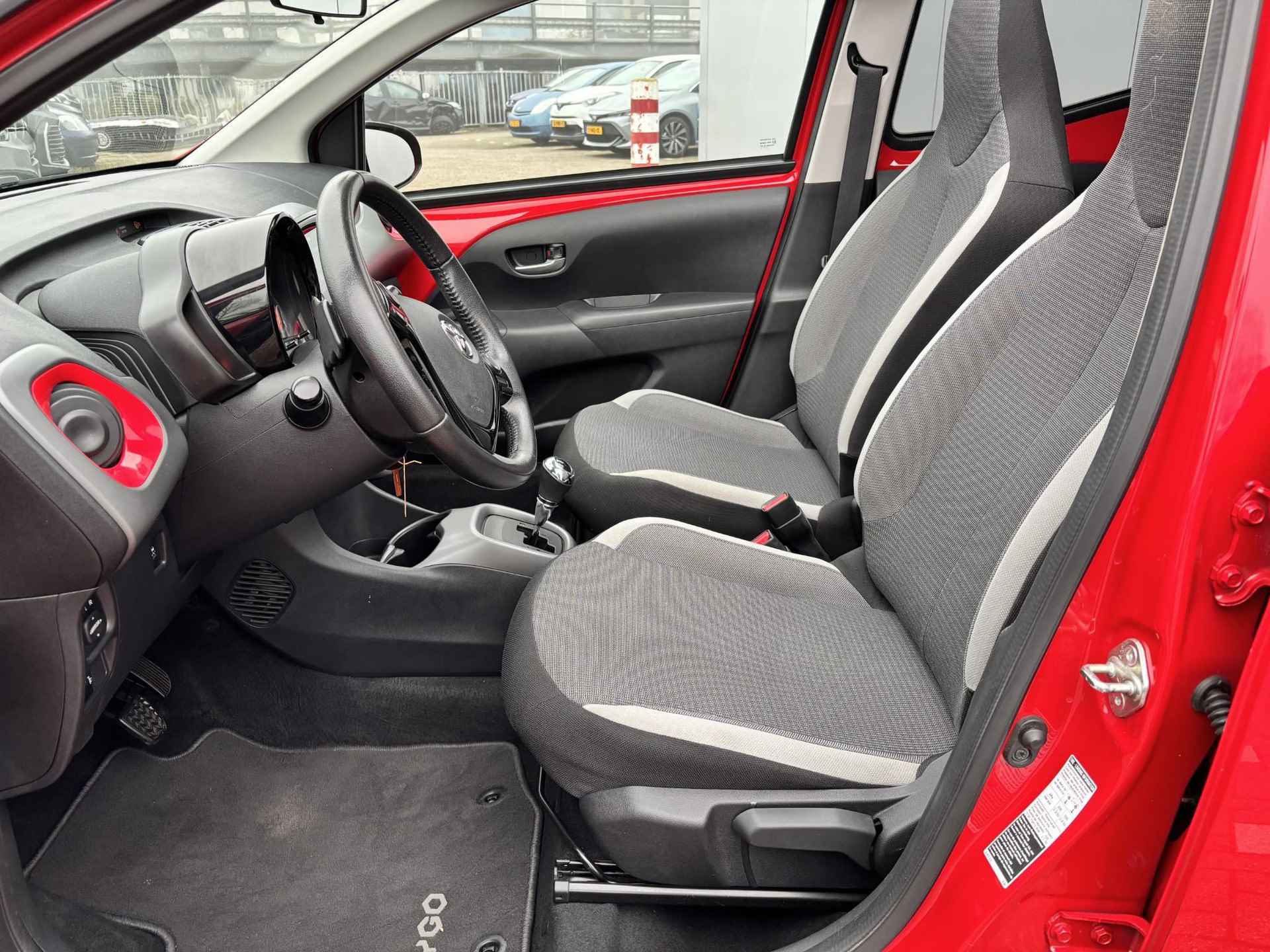 Toyota Aygo 1.0 VVT-i x-joy cabrio Automaat - 9/39