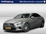 Mercedes-Benz A-Klasse 220 4MATIC Premium | Night Pakket | Parkeercamera | 18" Velgen