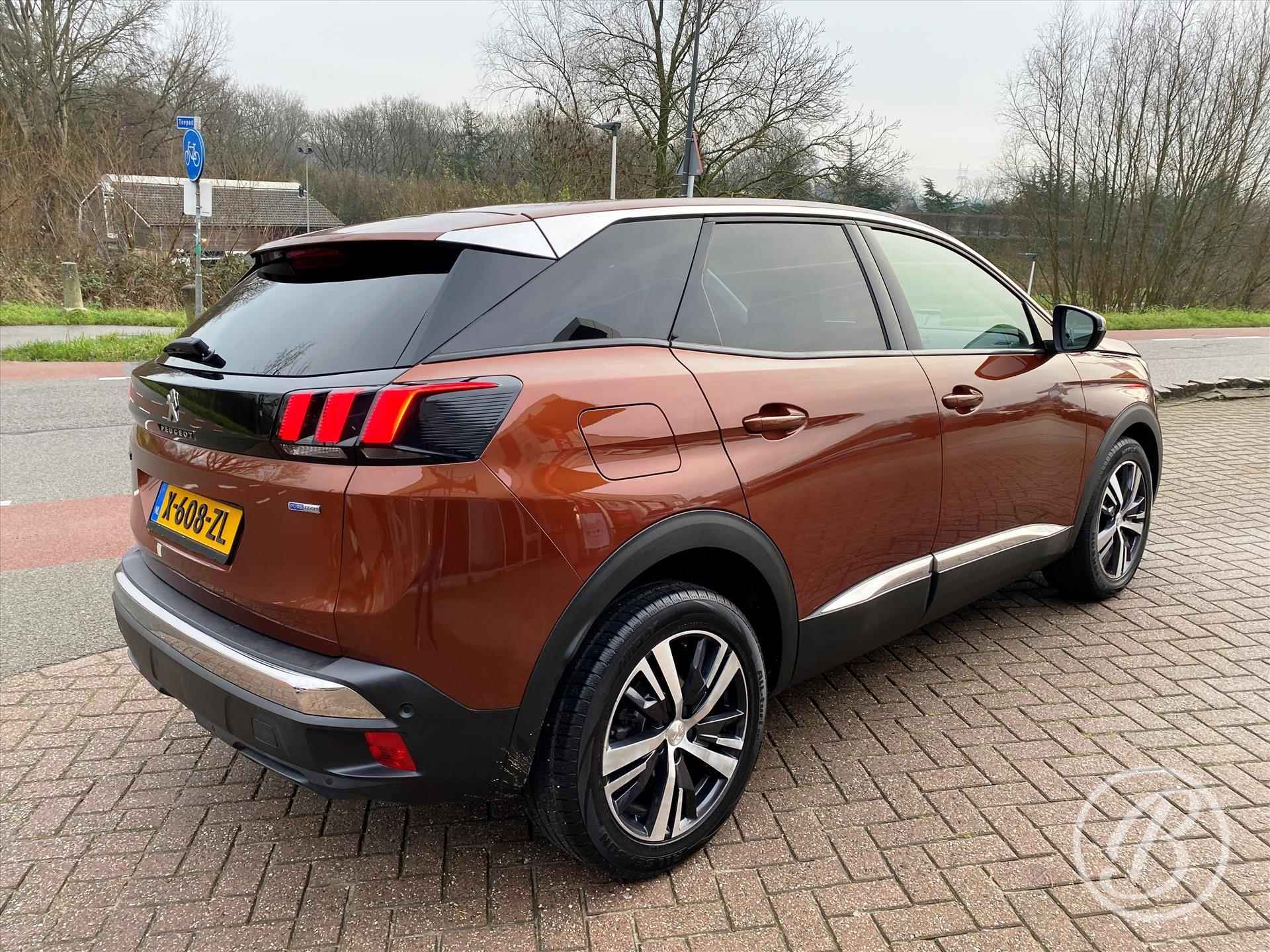 PEUGEOT 3008 1.2 Turbo 130pk Automaat Allure | trekhaak, 18 inch velgen, navigatie, camera, parkeersensoren v&a, park assist, apple, android climate- en cruise - 5/65