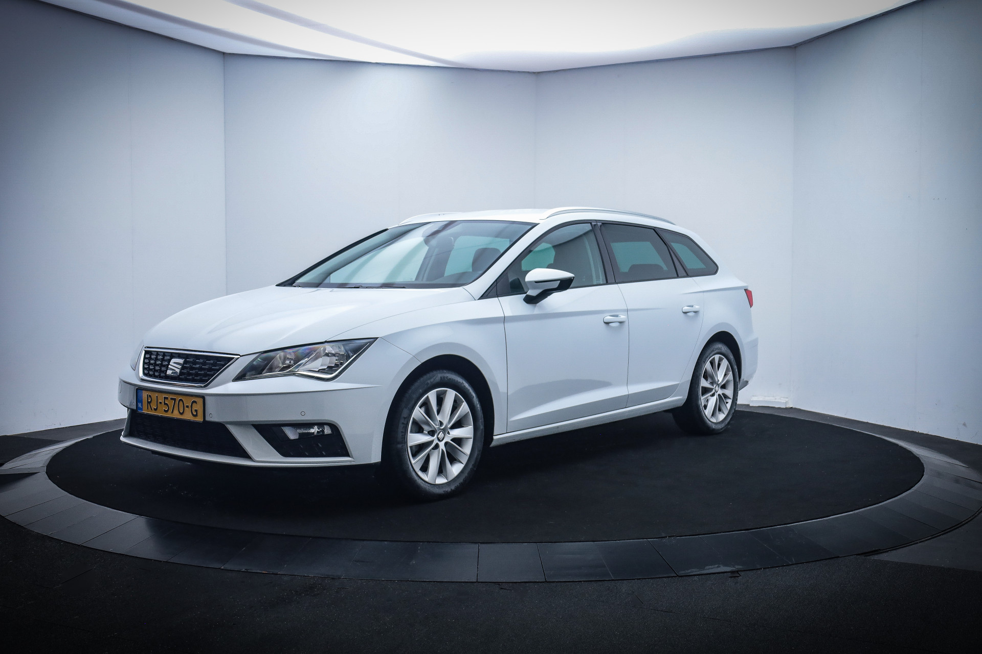 SEAT León ST 1.4TSI Dsg Style Intense CARPLAY/SEAT SOUND/KEYLESS/DAB/LANE ASSIST/CLIMA/CRUISE/LMV