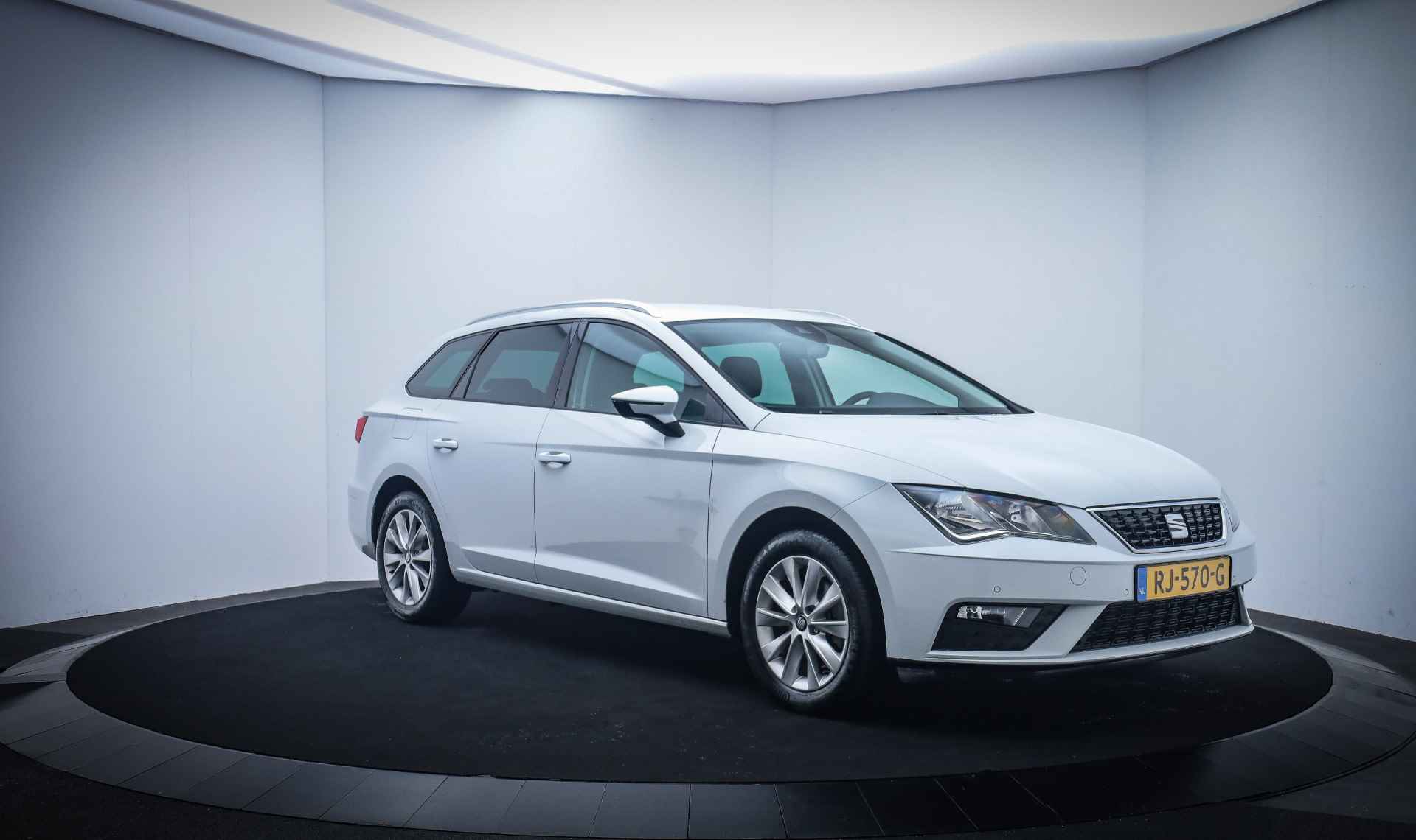 SEAT León ST 1.4TSI Dsg Style Intense CARPLAY/SEAT SOUND/KEYLESS/DAB/LANE ASSIST/CLIMA/CRUISE/LMV - 3/25