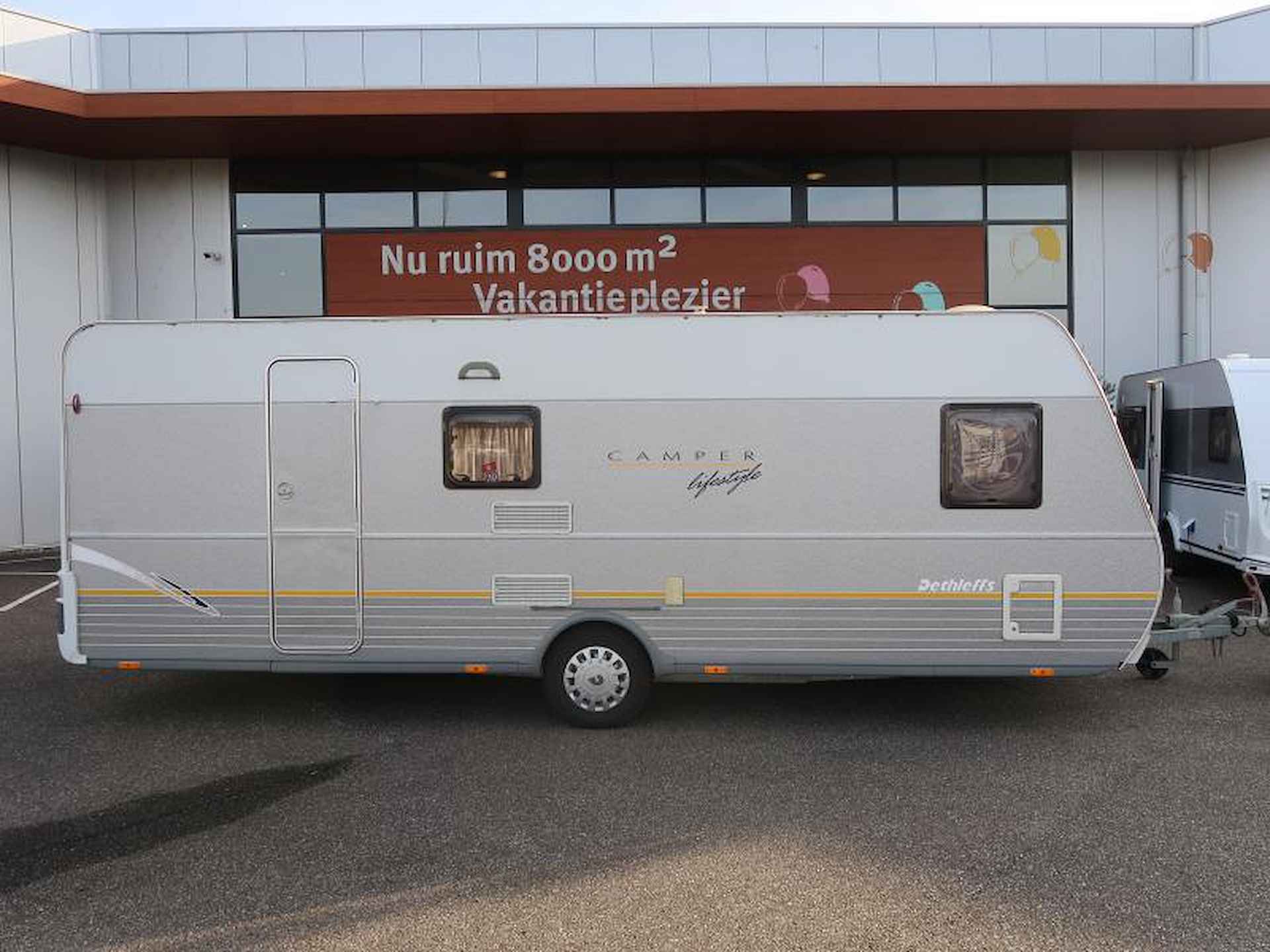 Dethleffs Camper Lifestyle 560 SK ALS NIEUW BINNEN/VOORTENT - 3/24