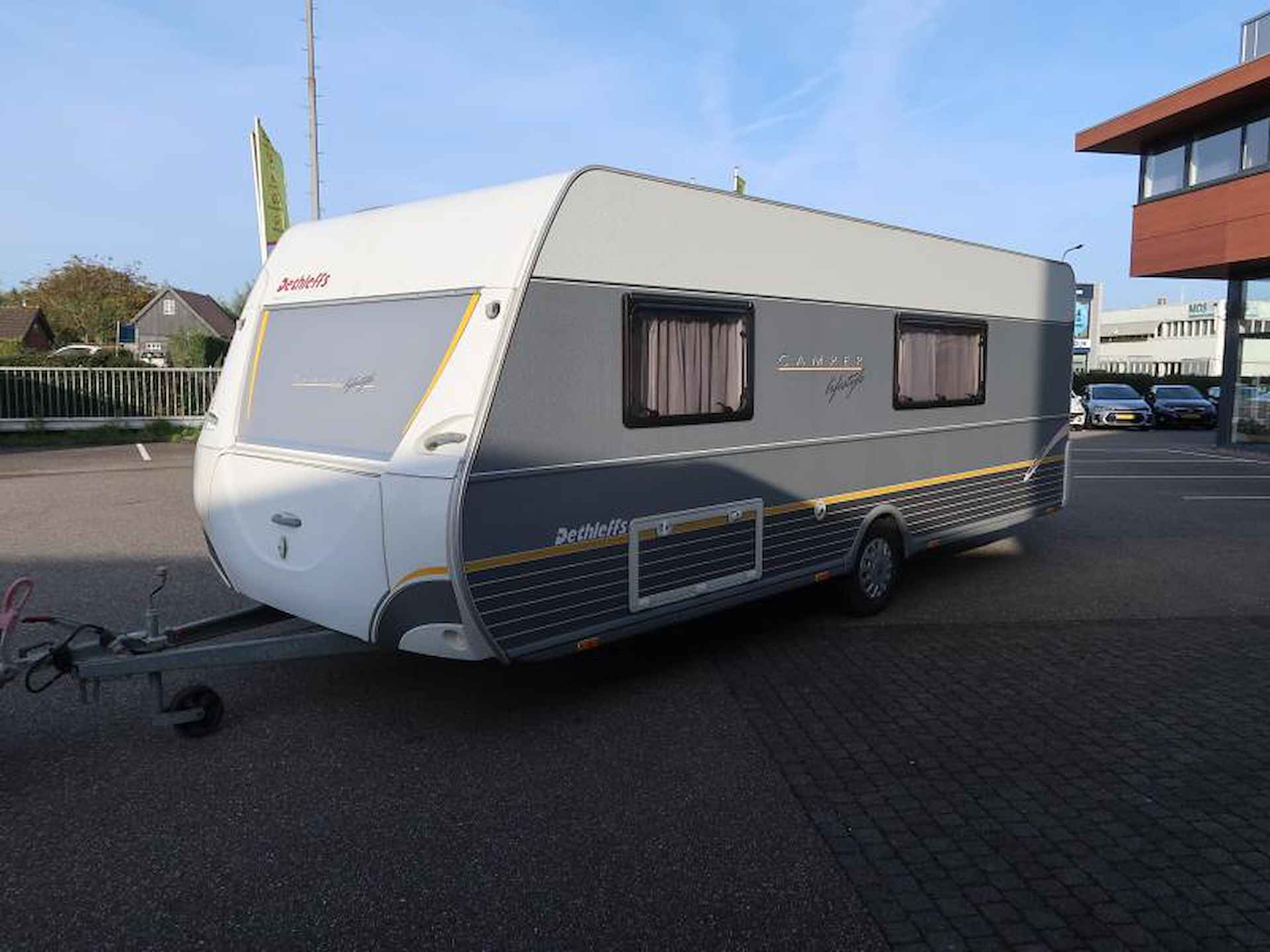 Dethleffs Camper Lifestyle 560 SK ALS NIEUW BINNEN/VOORTENT - 7/24