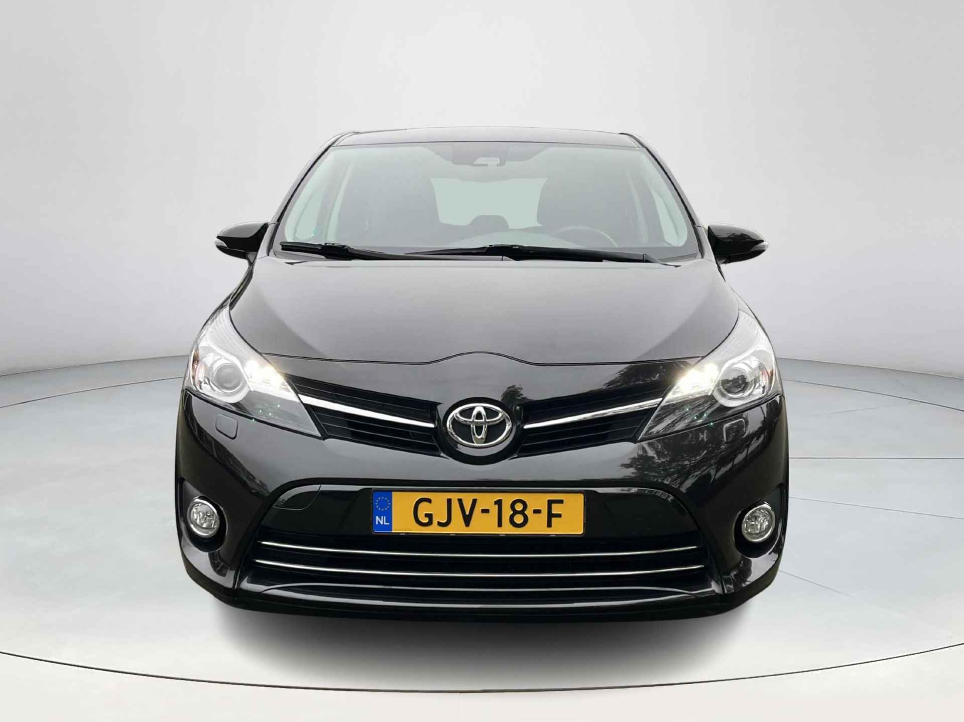 Toyota Verso 1.8 VVT-i Dynamic | Stoelverwarming | Bluetooth | Parkeercamera | Licht metalen velgen | - 9/26