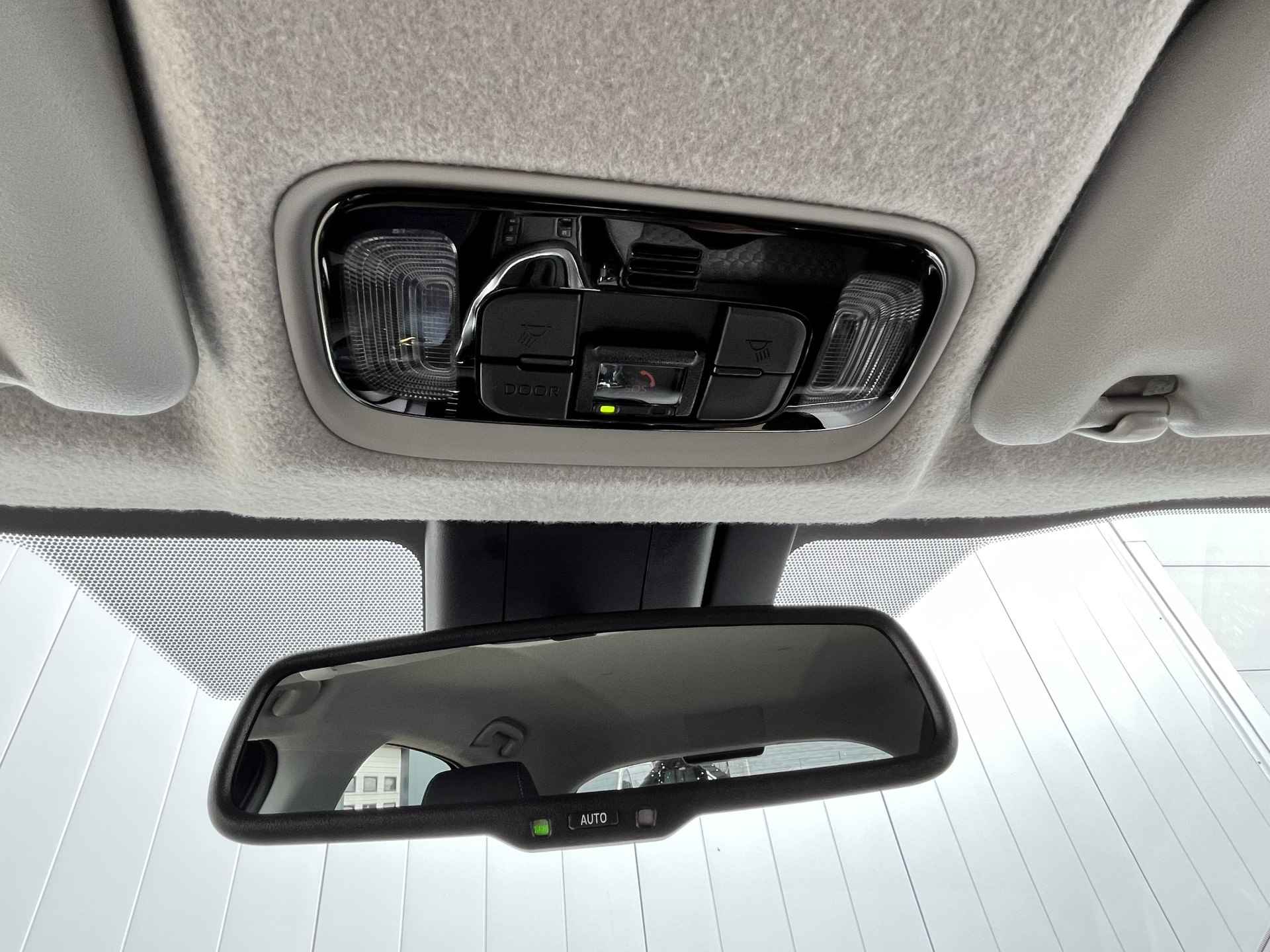 Toyota Yaris 1.5 Hybrid Dynamic Stoelverwarming Clima Adaptive cruise Apple carplay/ Android auto - 25/25