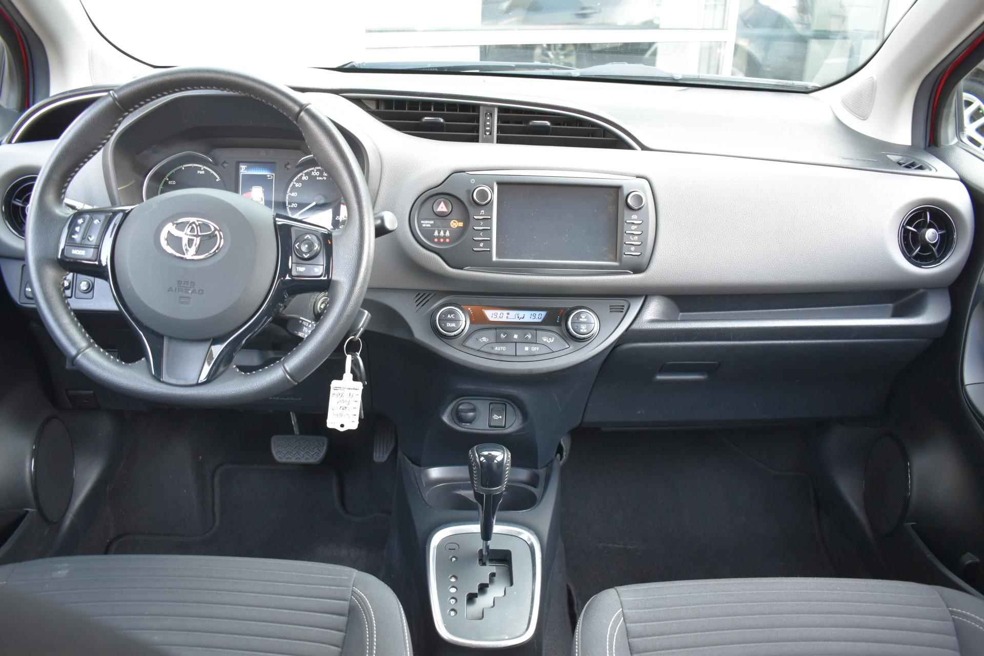 Toyota Yaris 1.5 Hybrid Active - 11/29