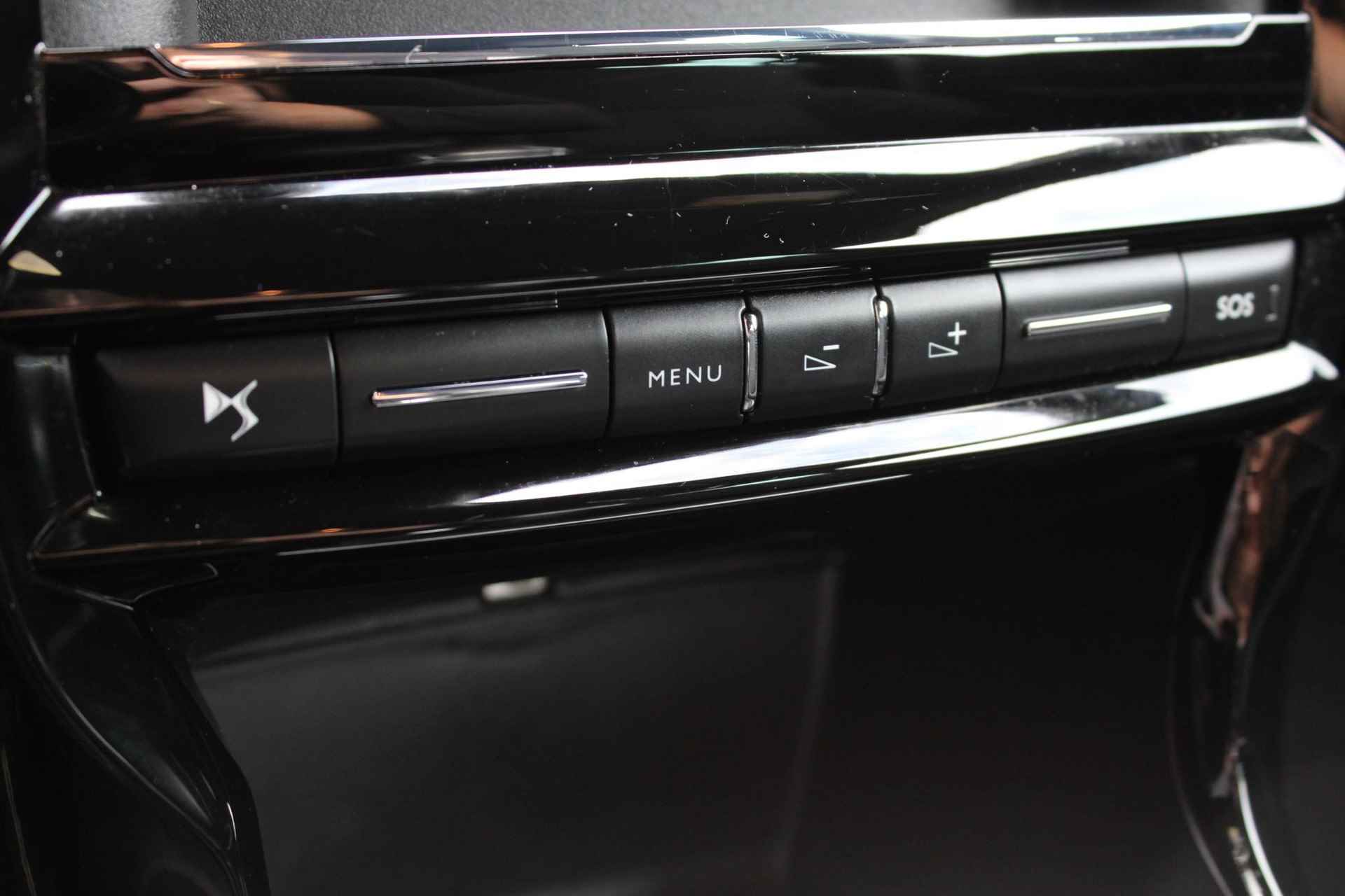 DS 3 1.2 PureTech Business NL-Auto/Navi/Clima/Cruise control/Radio-DAB-USB/Bluetooth/LM-velgen/Parkeersensoren - 15/25