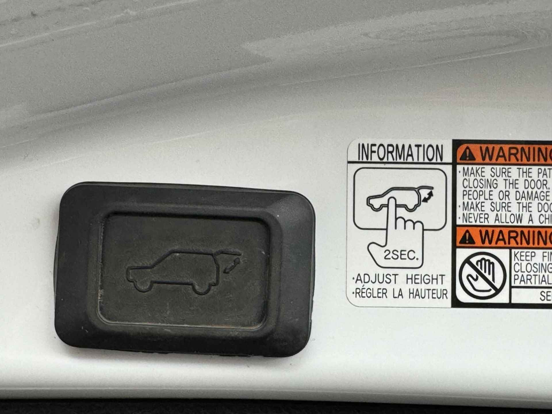 Toyota RAV4 2.5 Hybrid AWD Dynamic CLIMA | CRUISE | NAVI | CAMERA | PDC | TREKHAAK | - 29/68