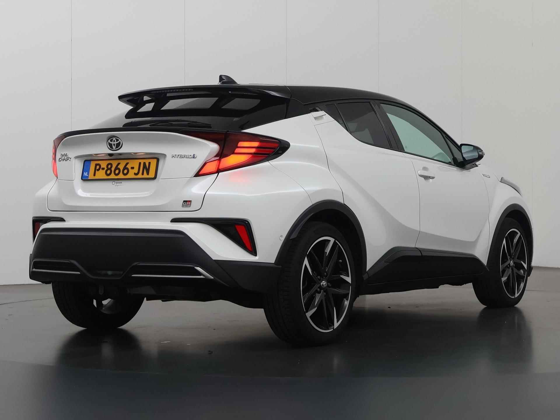 Toyota C-HR 2.0 Hybrid GR-Sport Trekhaak | Navigatie | Parkeercamera | Stoelverwarming | Cruise Control | Keyless Go | - 3/42