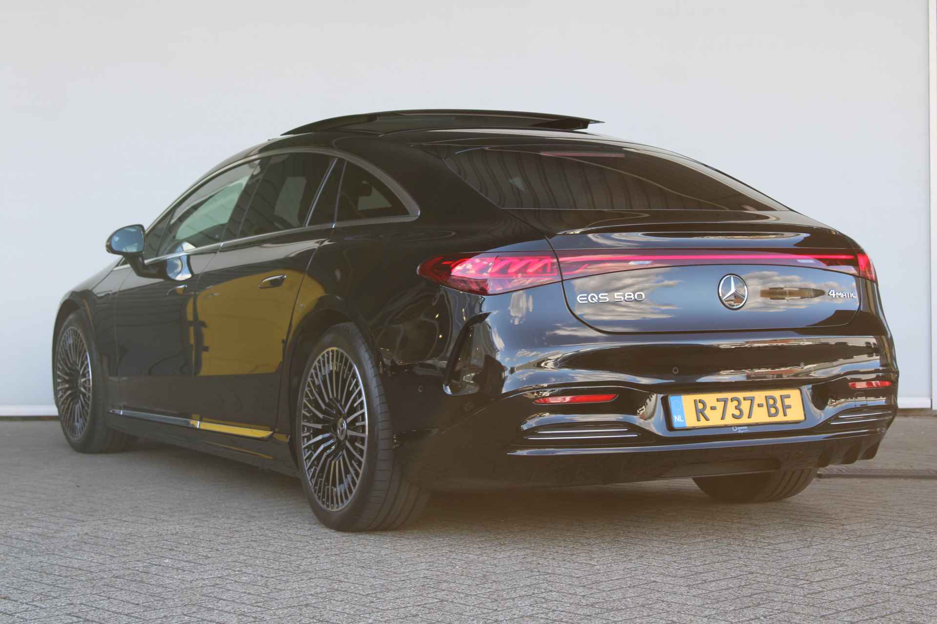 Mercedes-Benz EQS 580 4MATIC AMG Line 108 kWh AMG/PANO/LEDER/STURENDE ACHTERAS/GEHEUGENSTOELEN/ BOMVOL OPTIES !!! - 5/36