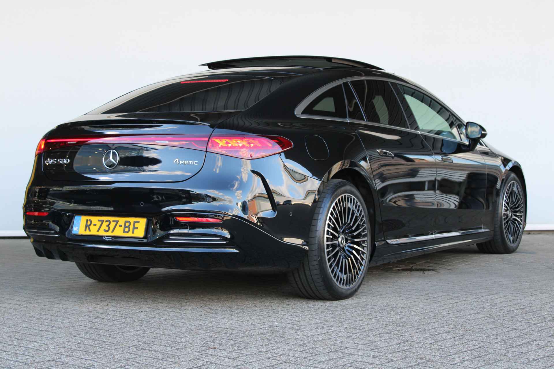 Mercedes-Benz EQS 580 4MATIC AMG Line 108 kWh AMG/PANO/LEDER/STURENDE ACHTERAS/GEHEUGENSTOELEN/ BOMVOL OPTIES !!! - 7/36