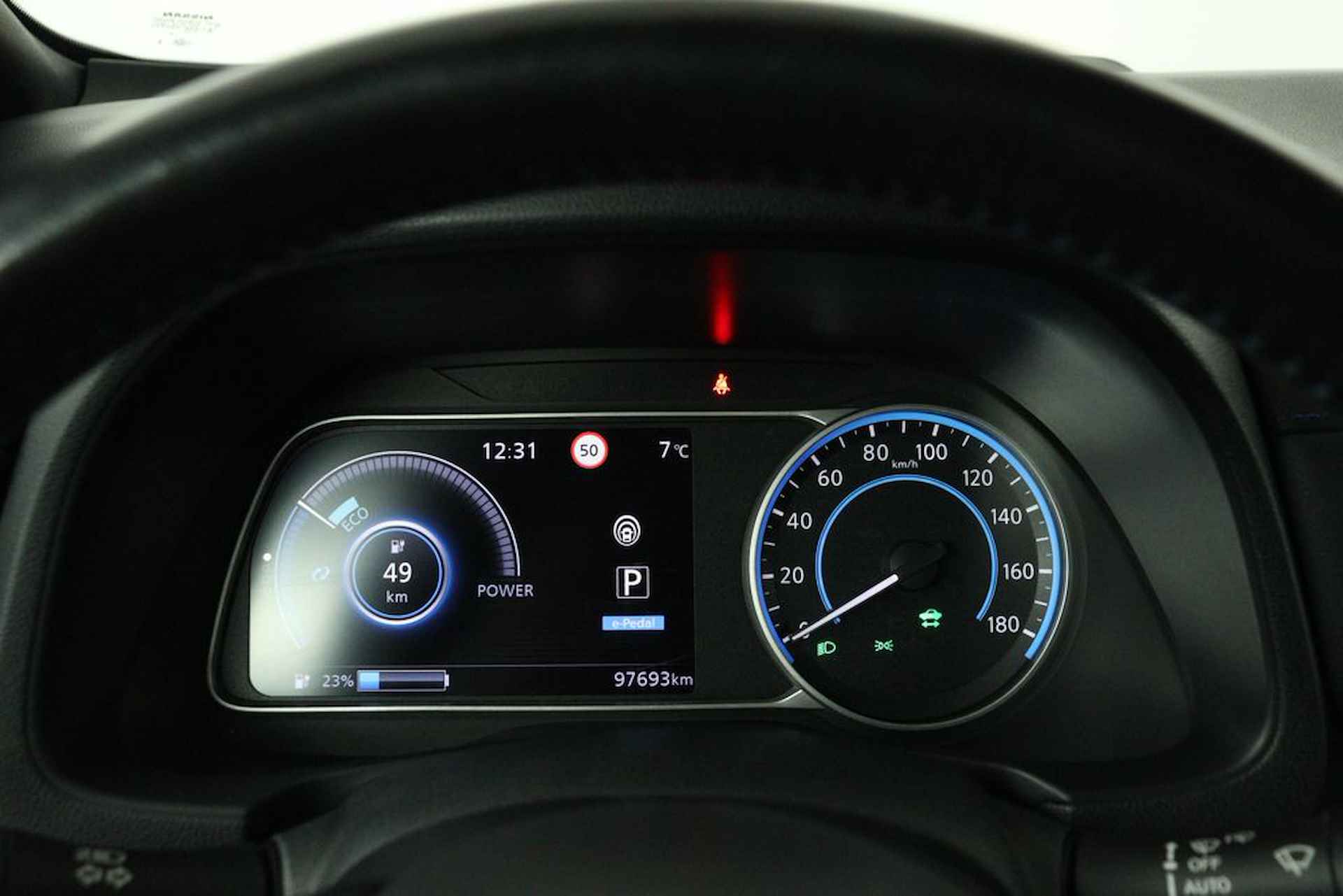 Nissan Leaf N-Connecta 40 kWh - Navigatie - Stoel-/stuurverwarming - Cruise Control adaptief - Camera - 12 maanden Bovag garantie - 21/54