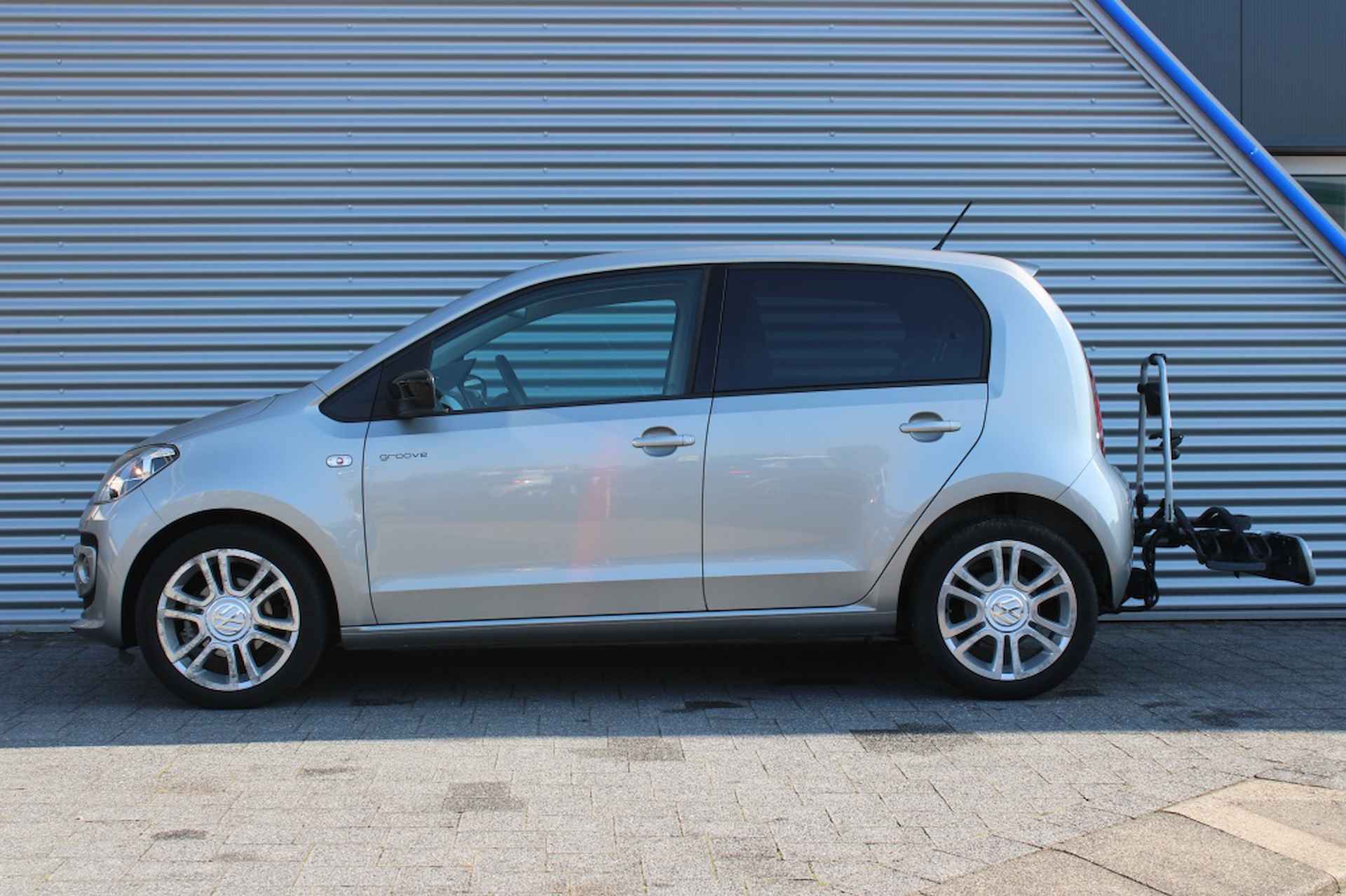 Volkswagen Up! 1.0 groove up! BlM. - 8/23