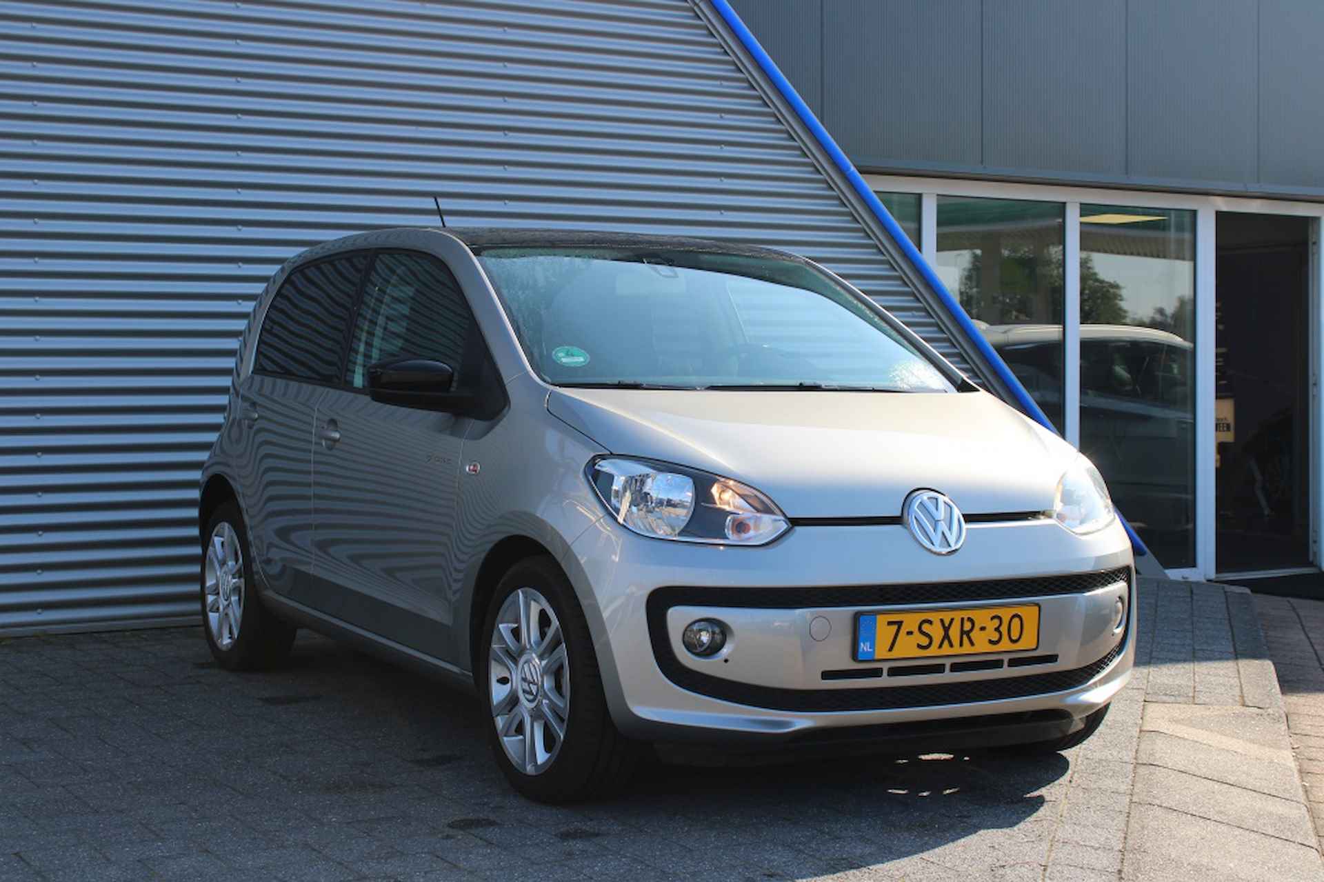 Volkswagen Up! 1.0 groove up! BlM. - 6/23